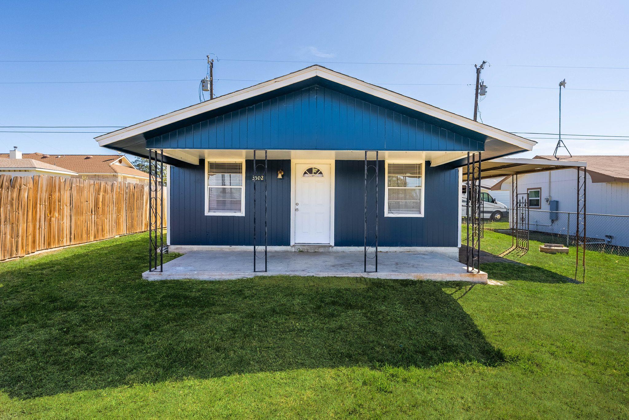 3502 Sagebrush Trl # 1 & 2, Kingsland, TX 78639