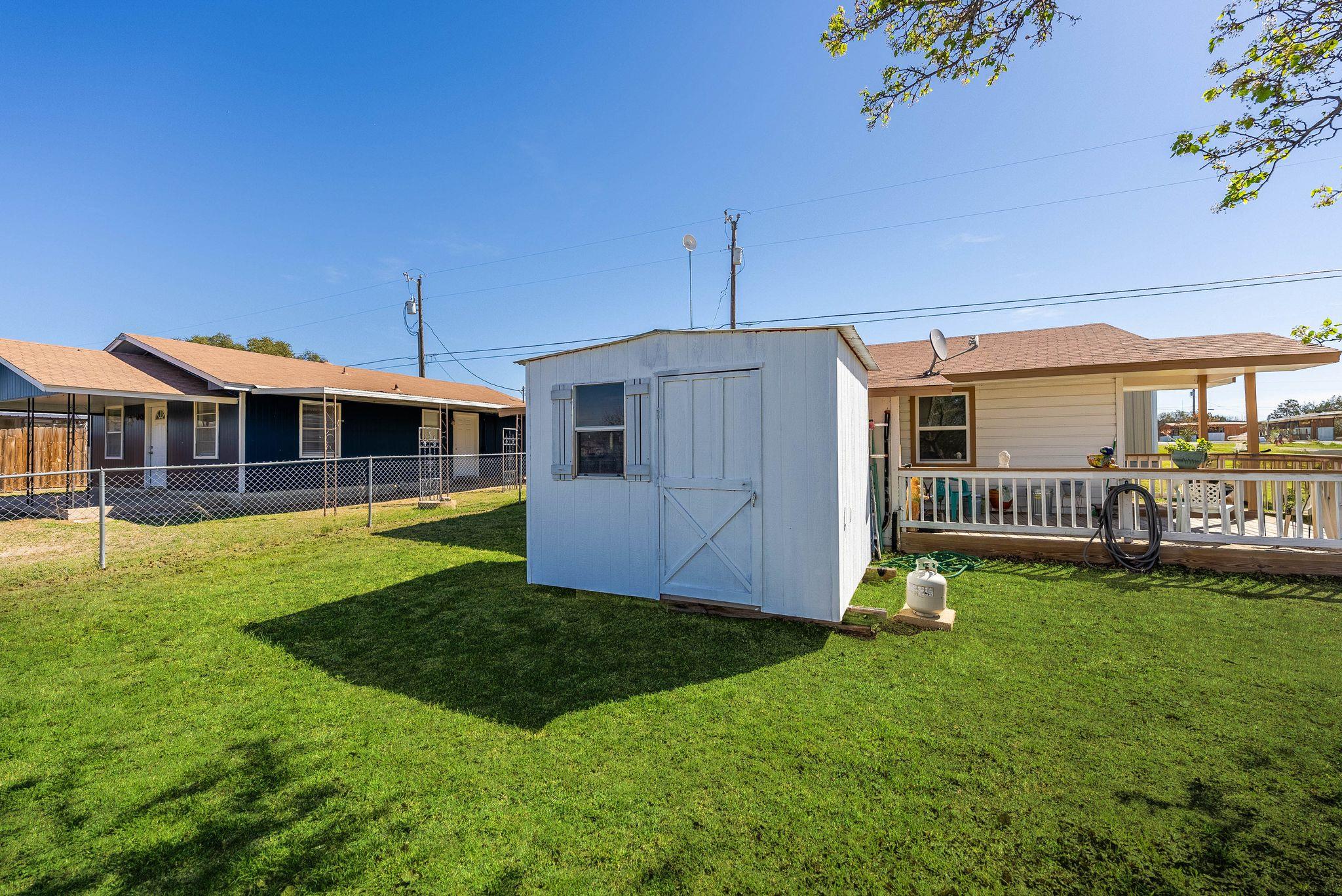 3502 Sagebrush Trl # 1 & 2, Kingsland, TX 78639