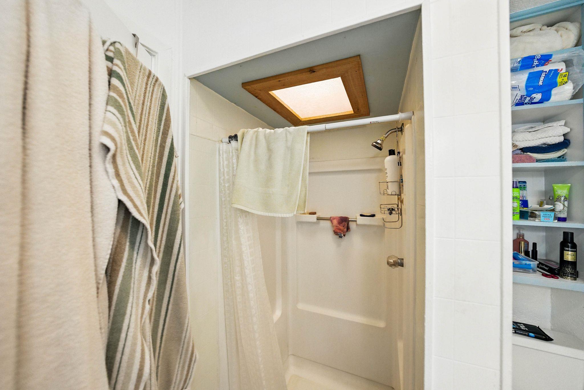 3502 Sagebrush Trl # 1 & 2, Kingsland, TX 78639