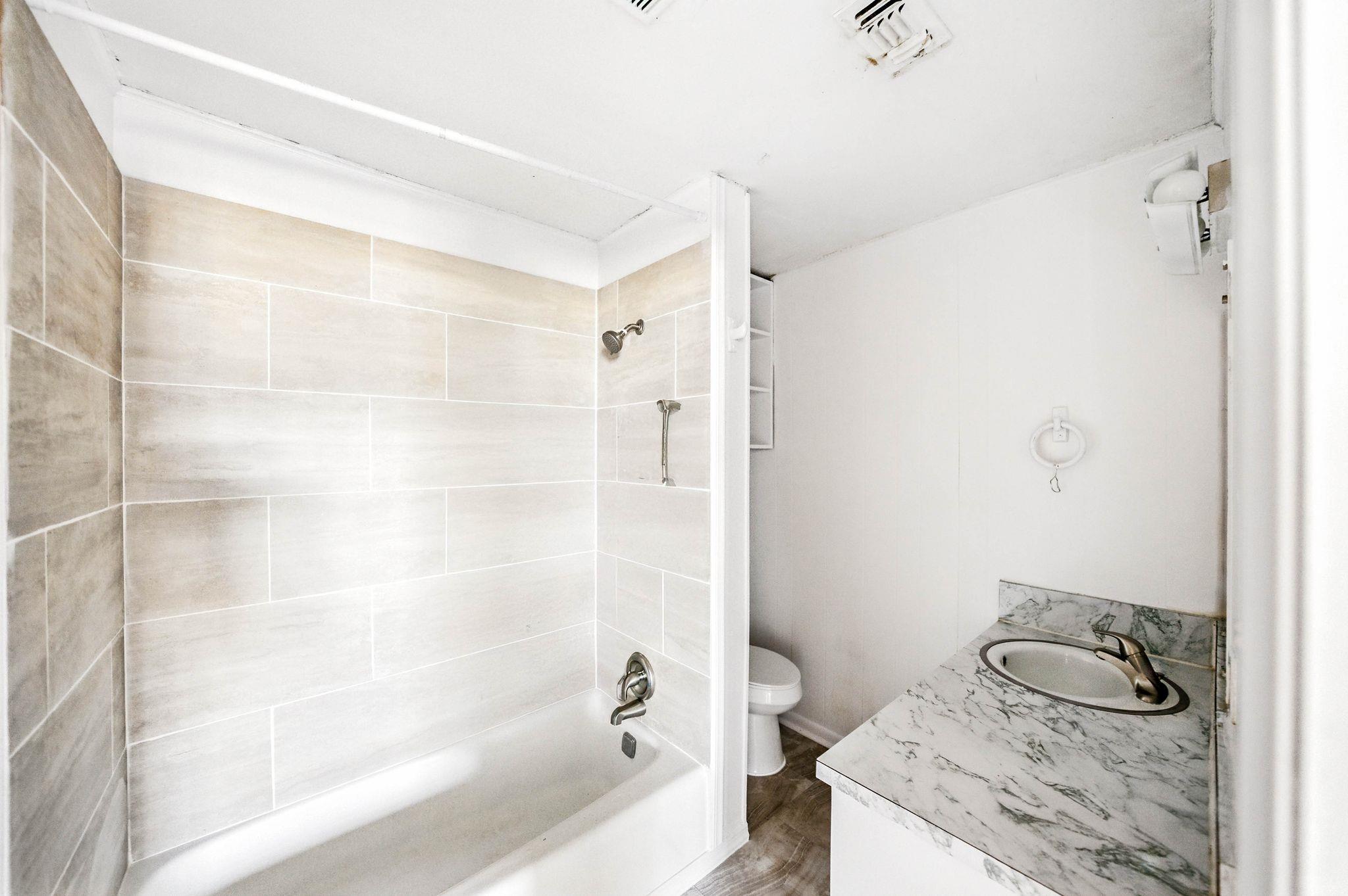 3502 Sagebrush Trl # 1 & 2, Kingsland, TX 78639