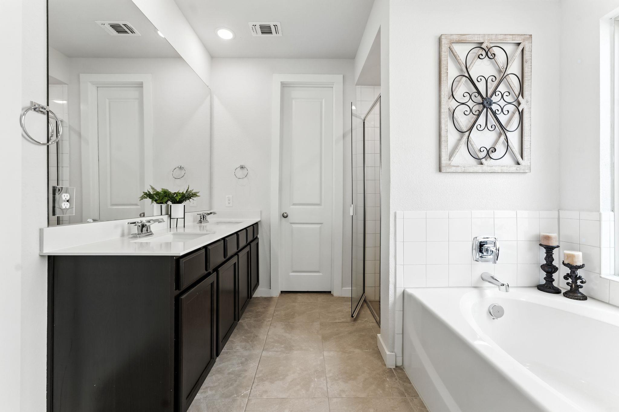 8100 Copper Prairie Bnd, Lago Vista, TX 78645