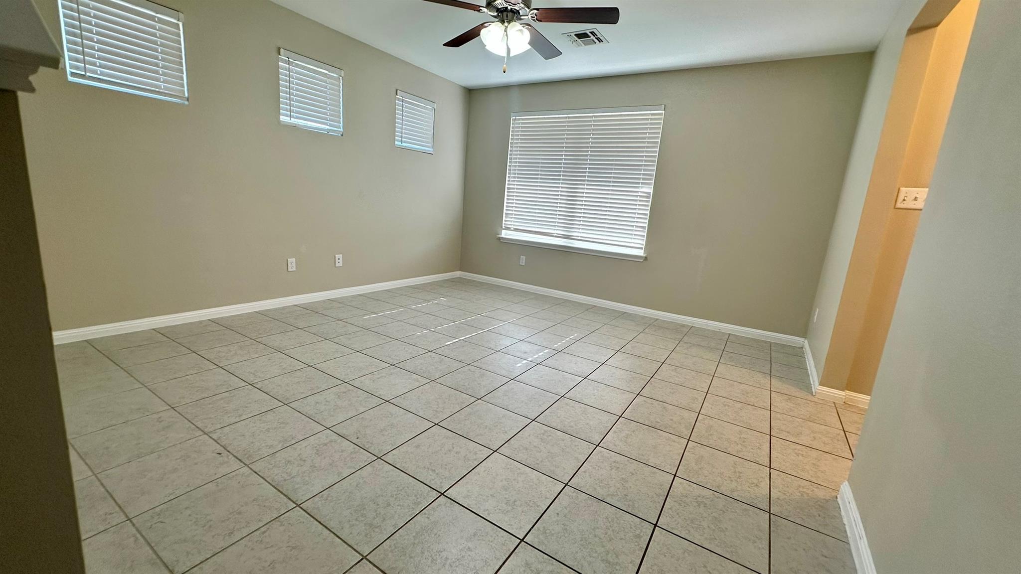 130 Frasier Dr, San Marcos, TX 78666