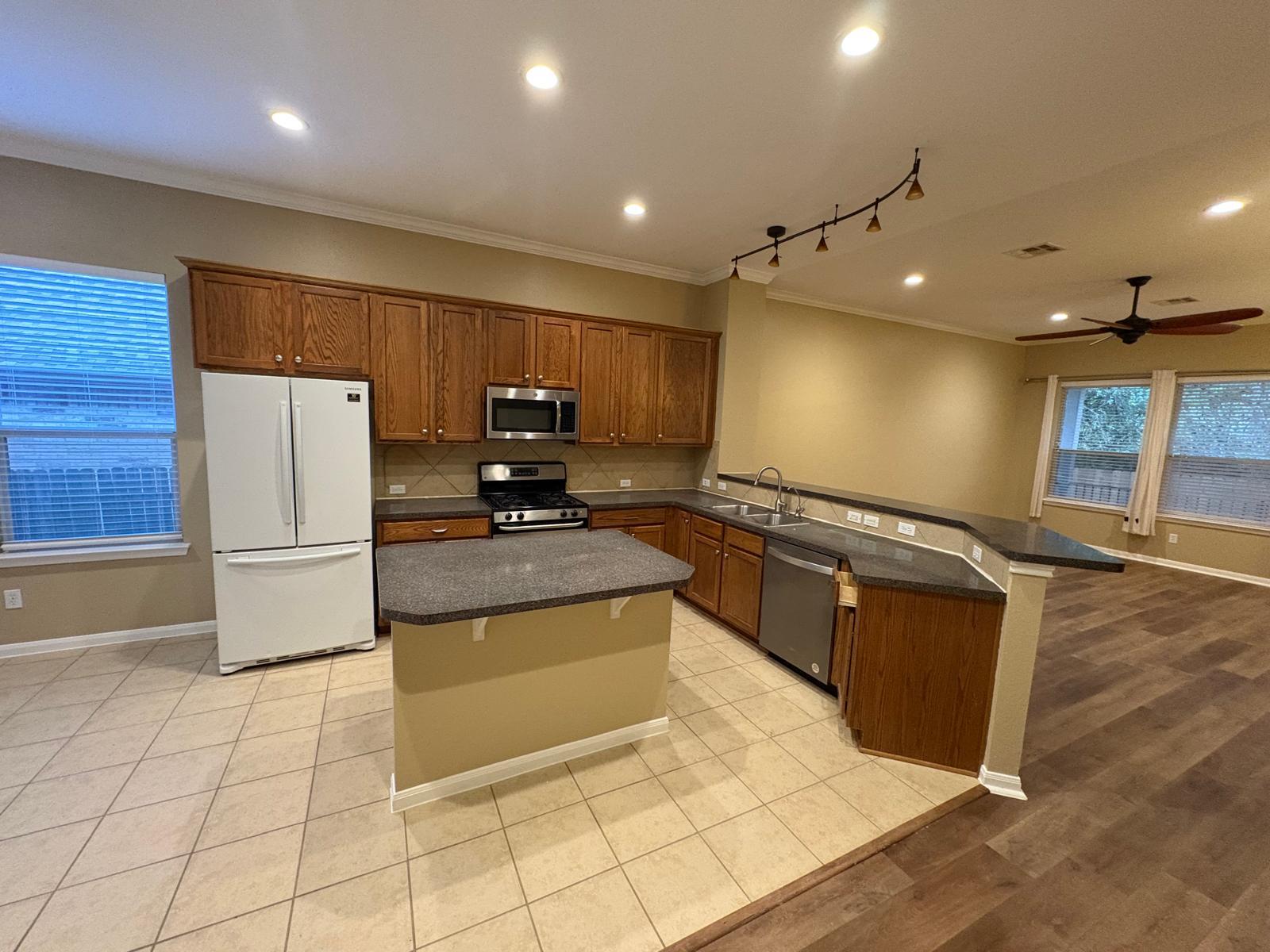 2989 Peacemaker St, Round Rock, TX 78681