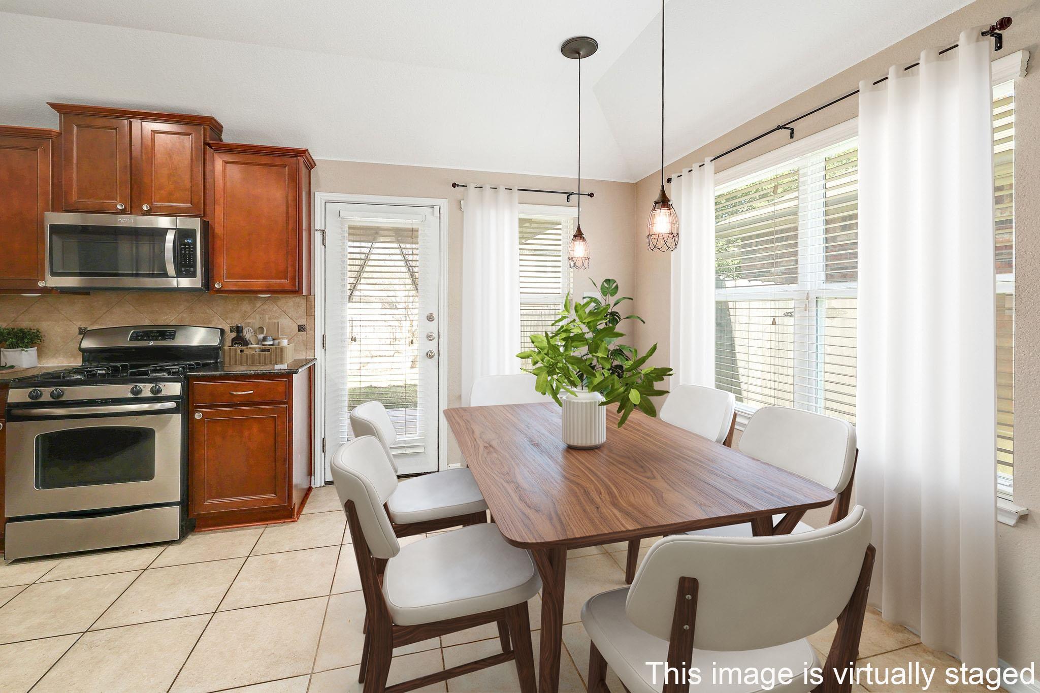 221 Mystic Holw, Buda, TX 78610