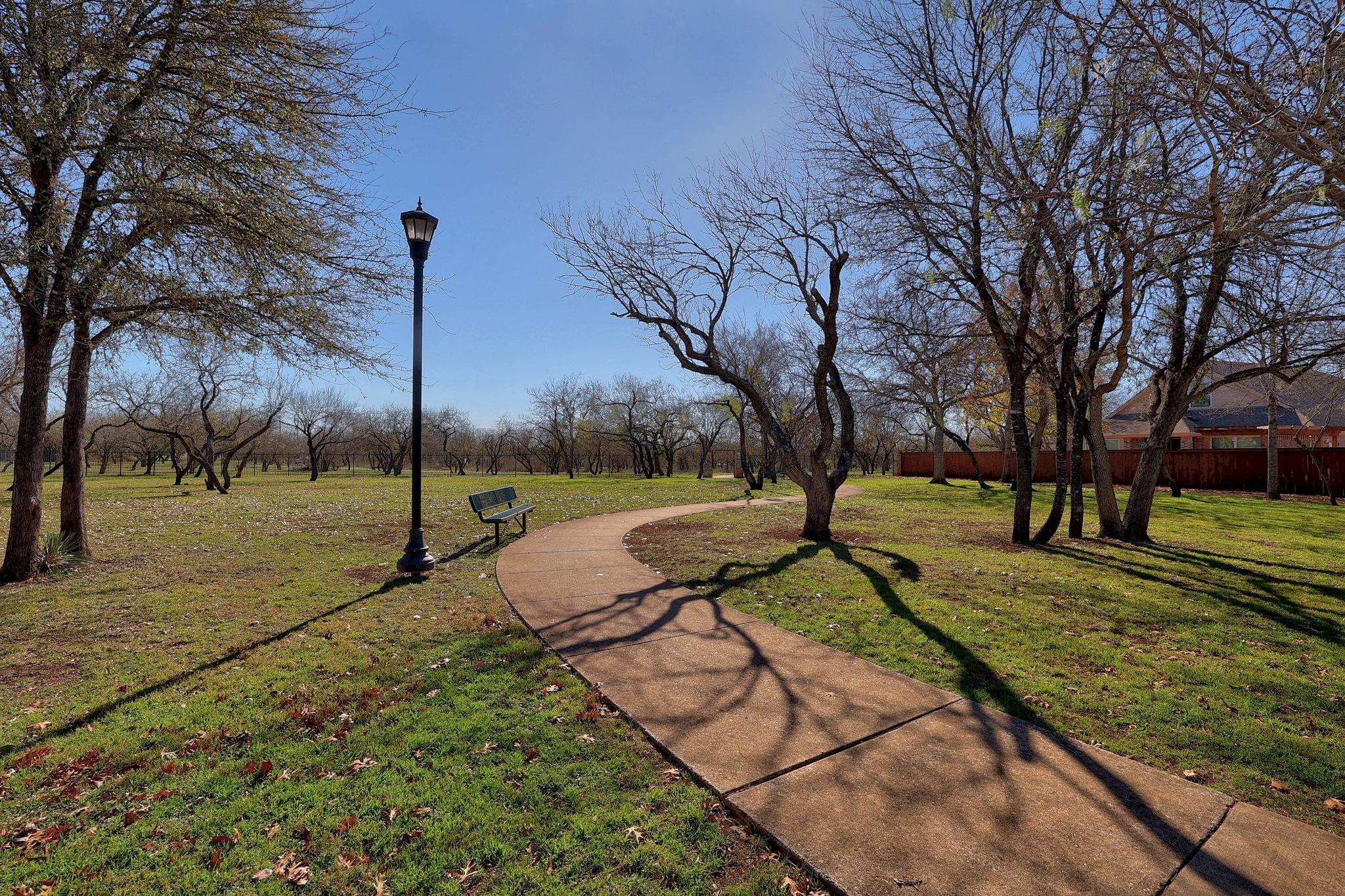 221 Mystic Holw, Buda, TX 78610