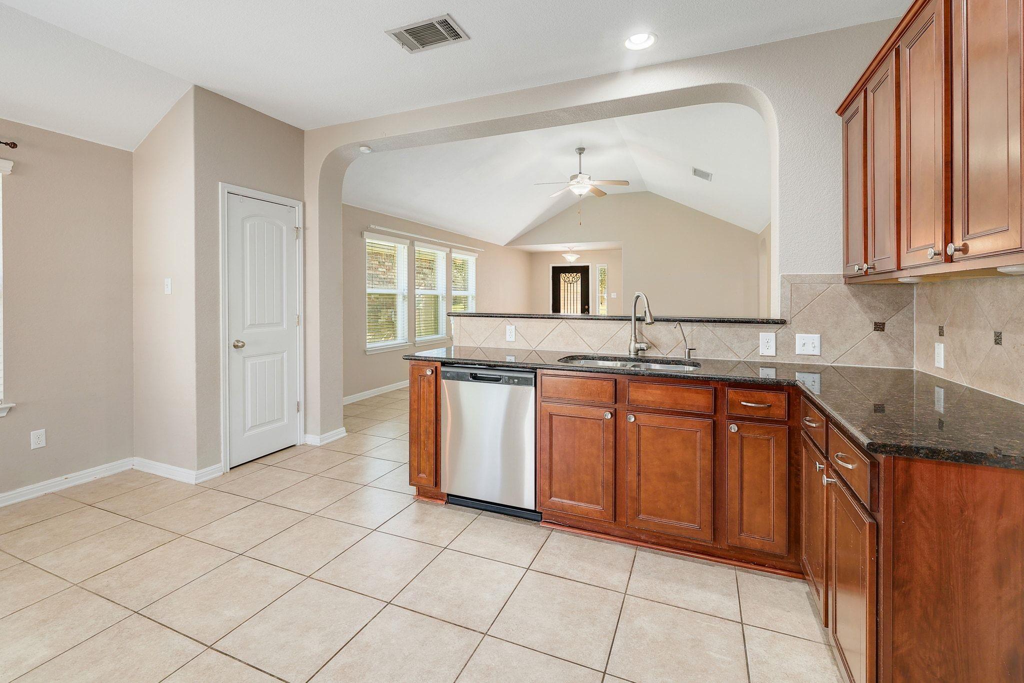 221 Mystic Holw, Buda, TX 78610