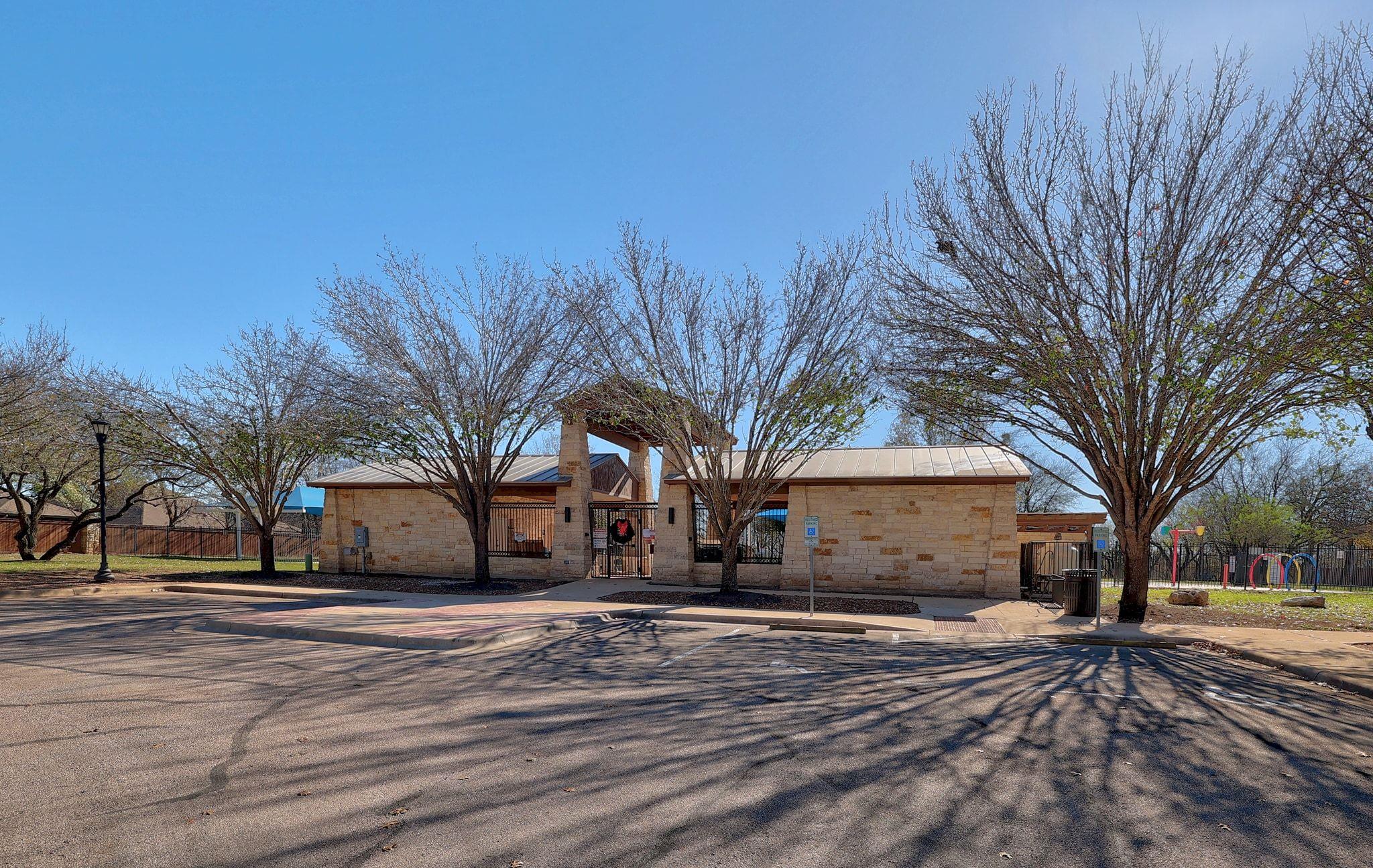 221 Mystic Holw, Buda, TX 78610