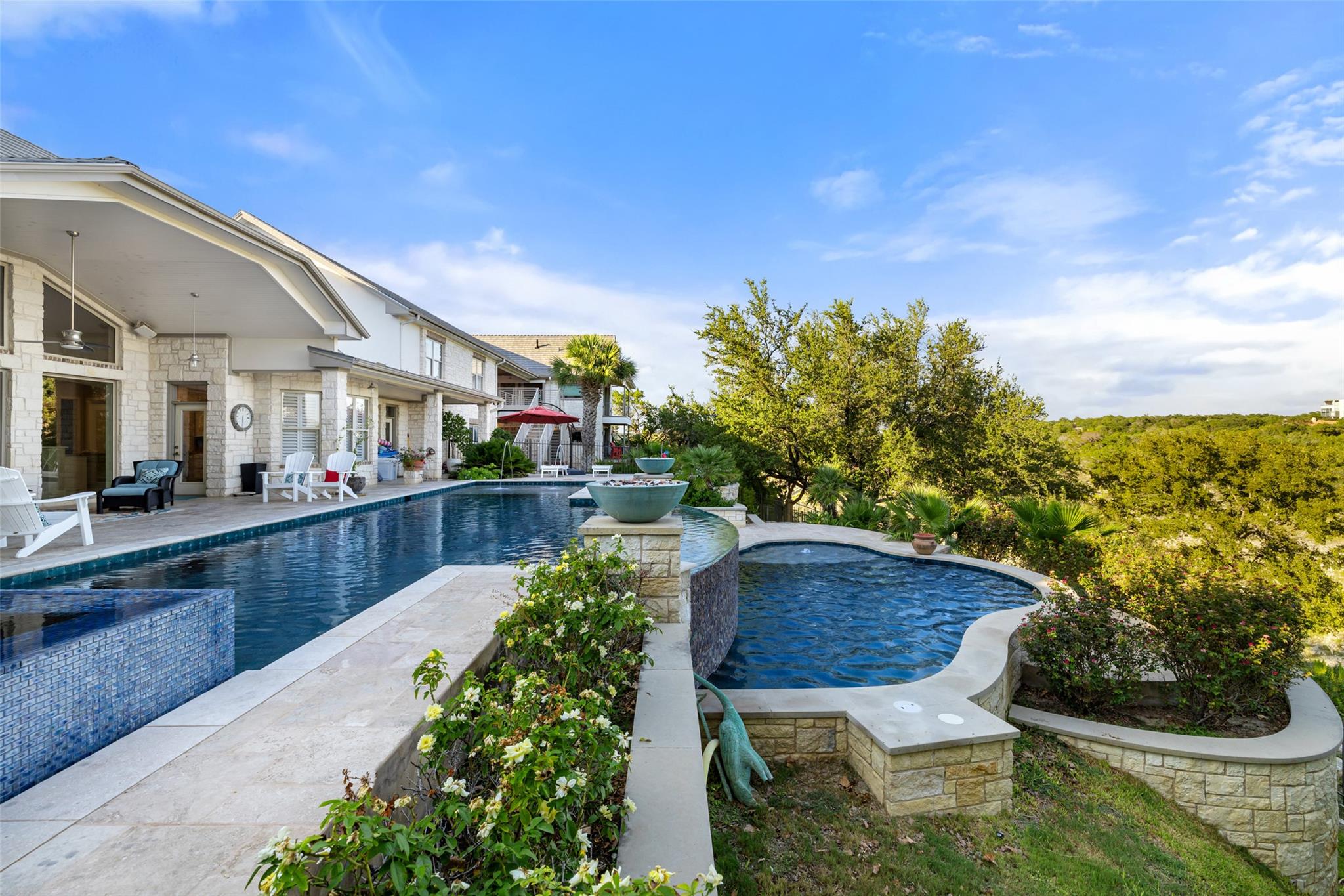 805 Brooks Hollow Rd, Lakeway, TX 78734