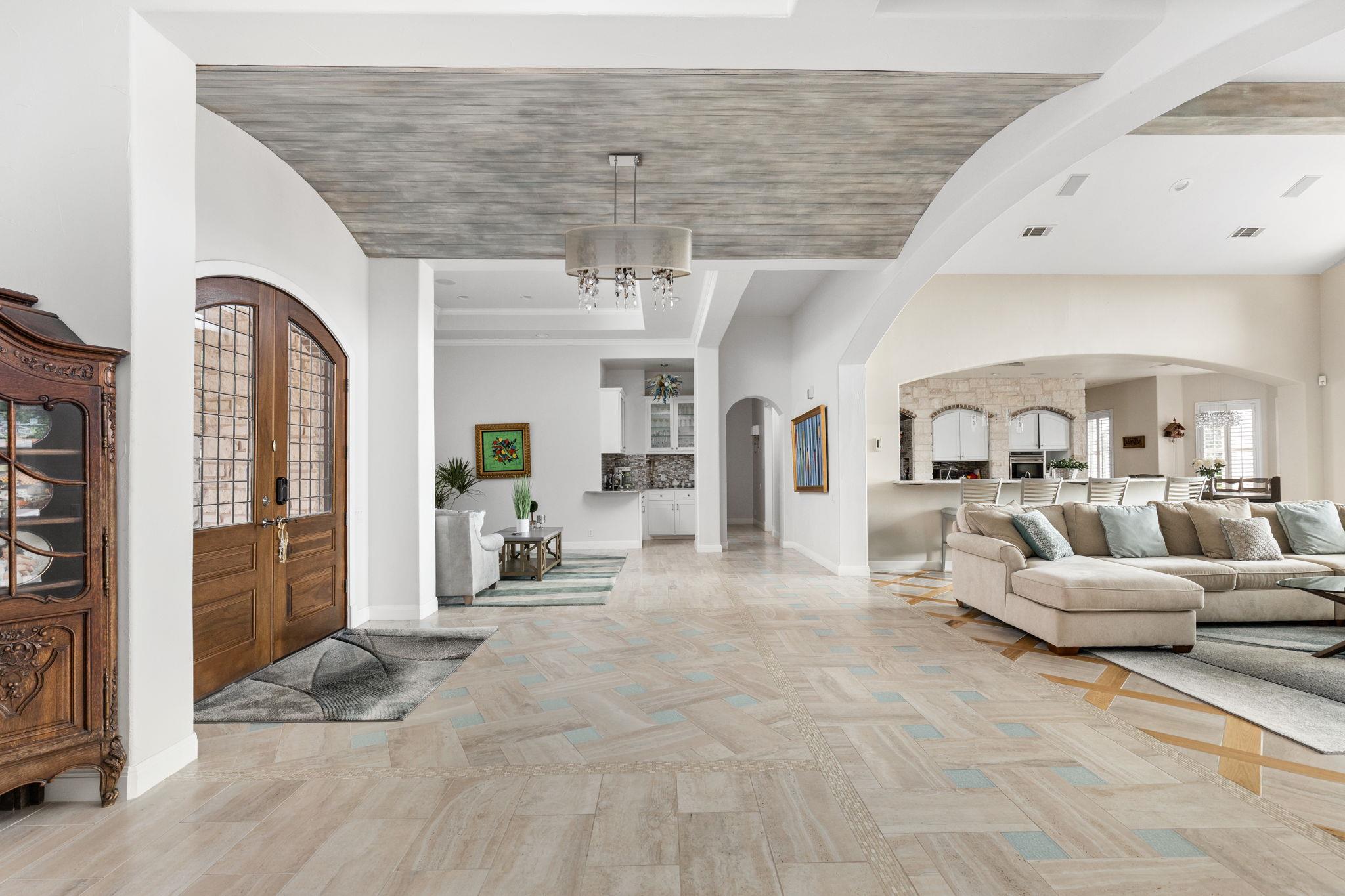 805 Brooks Hollow Rd, Lakeway, TX 78734