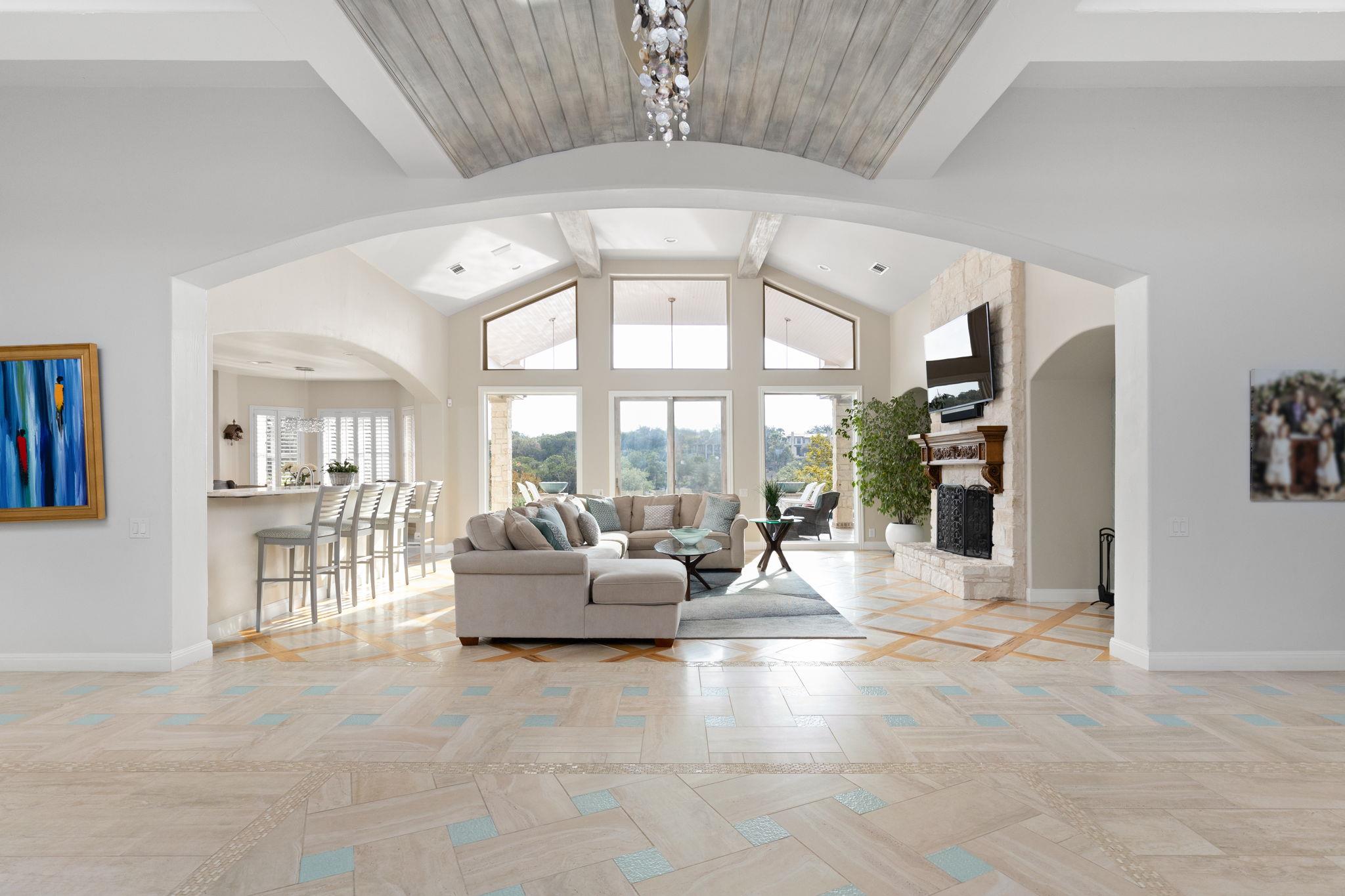 805 Brooks Hollow Rd, Lakeway, TX 78734