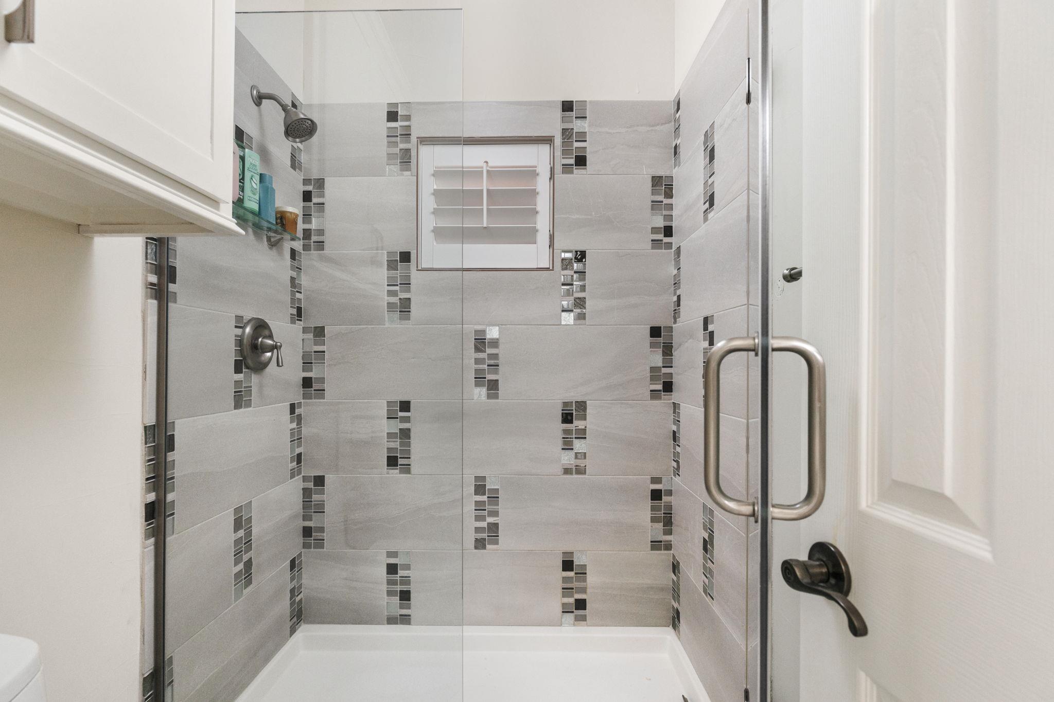 805 Brooks Hollow Rd, Lakeway, TX 78734