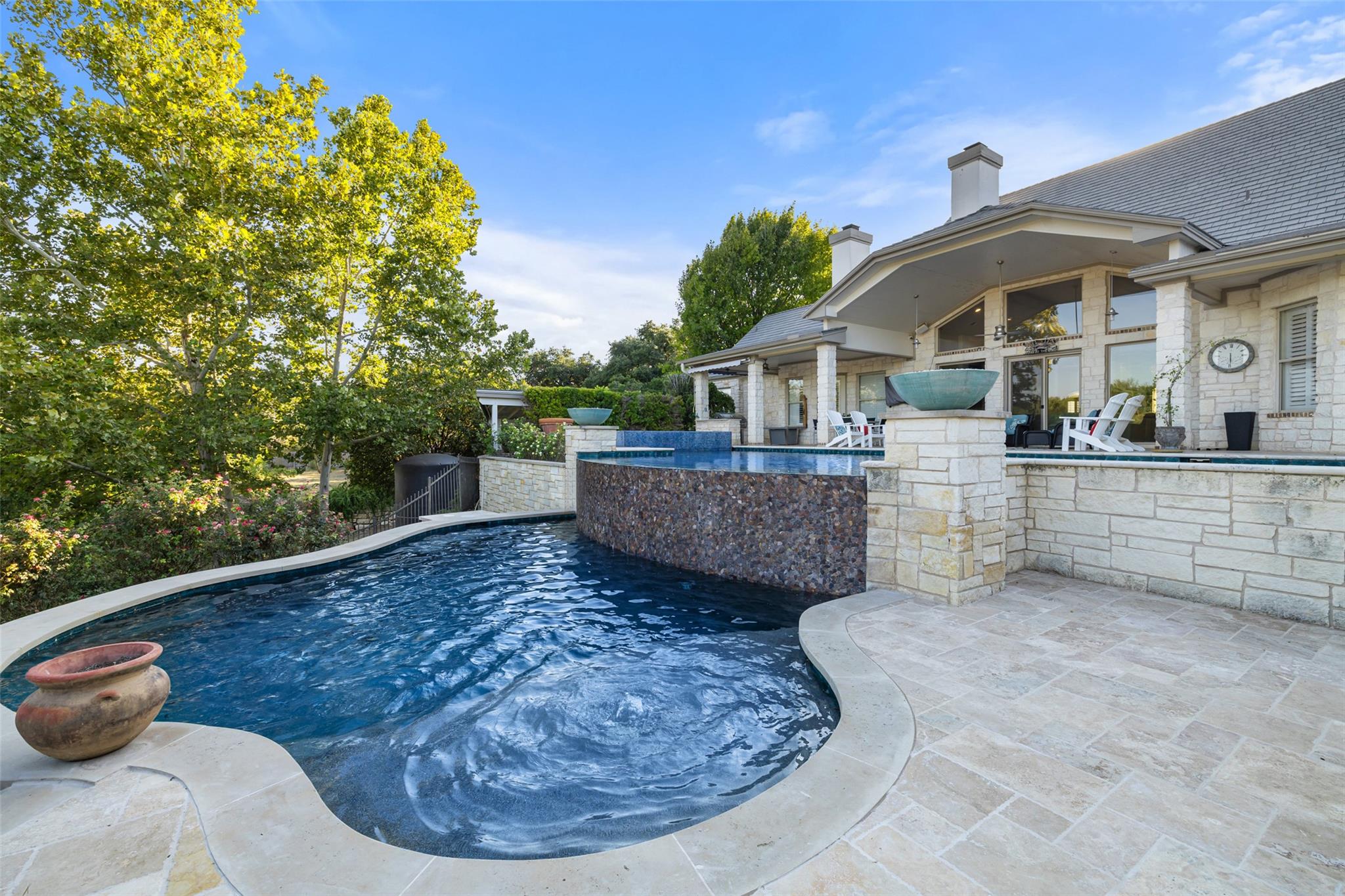 805 Brooks Hollow Rd, Lakeway, TX 78734