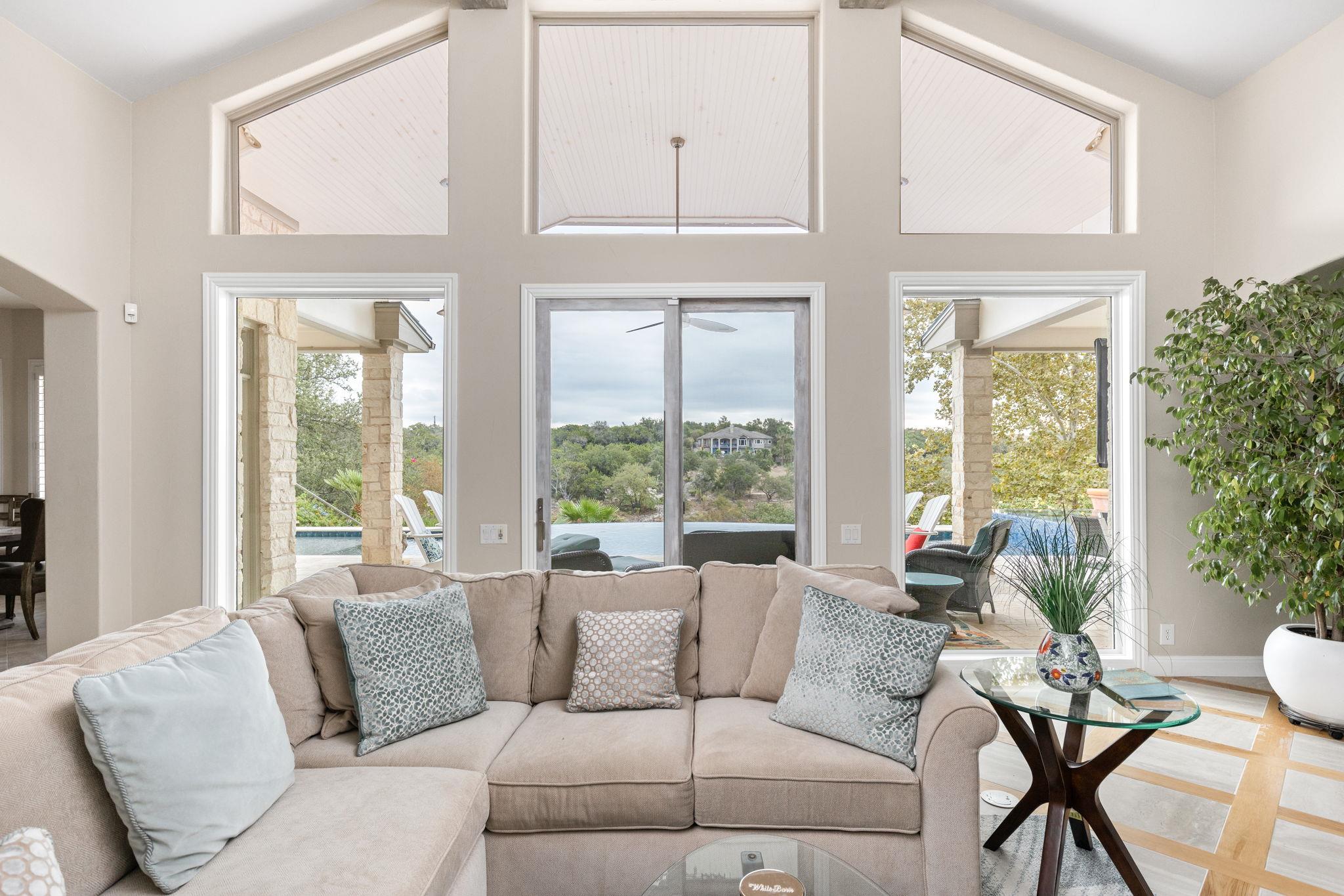 805 Brooks Hollow Rd, Lakeway, TX 78734