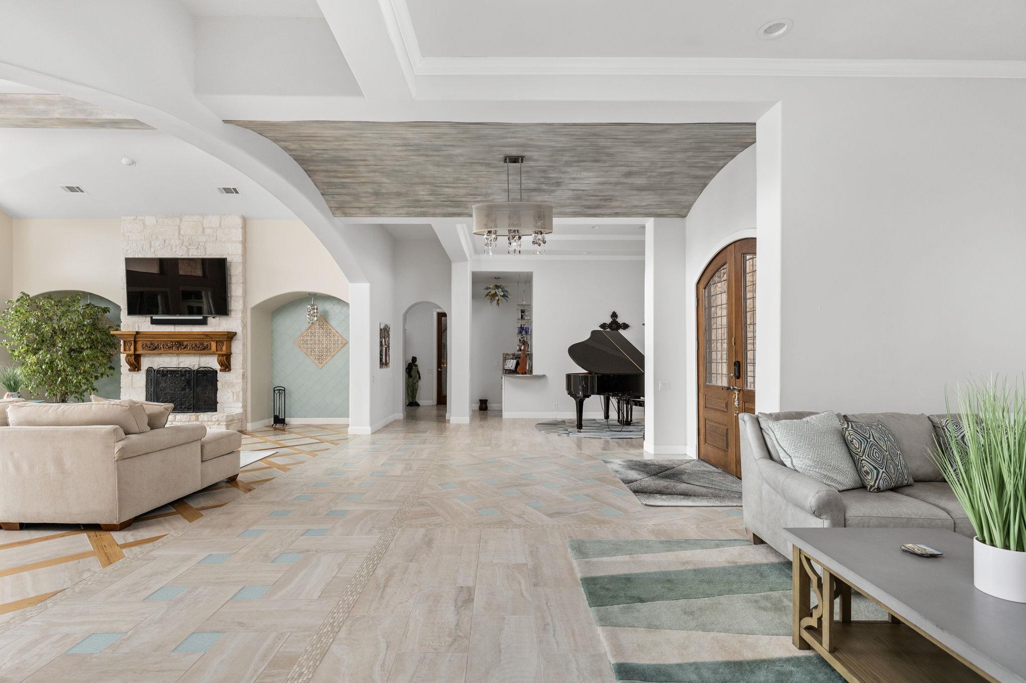 805 Brooks Hollow Rd, Lakeway, TX 78734