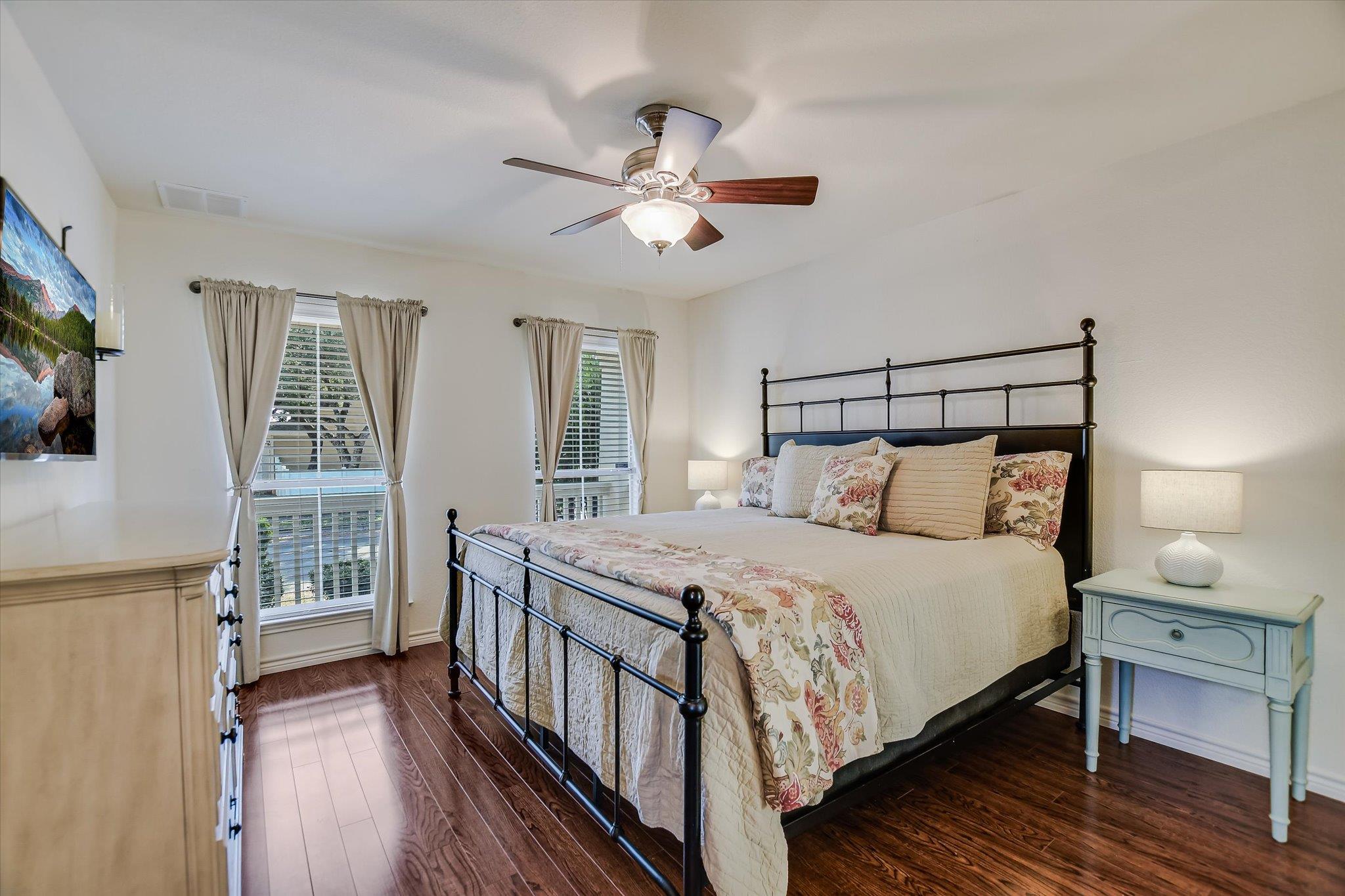 1829 LOST MAPLES Loop, Cedar Park, TX 78613