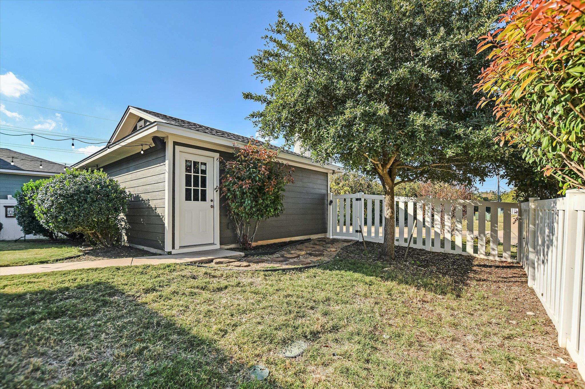 1829 LOST MAPLES Loop, Cedar Park, TX 78613