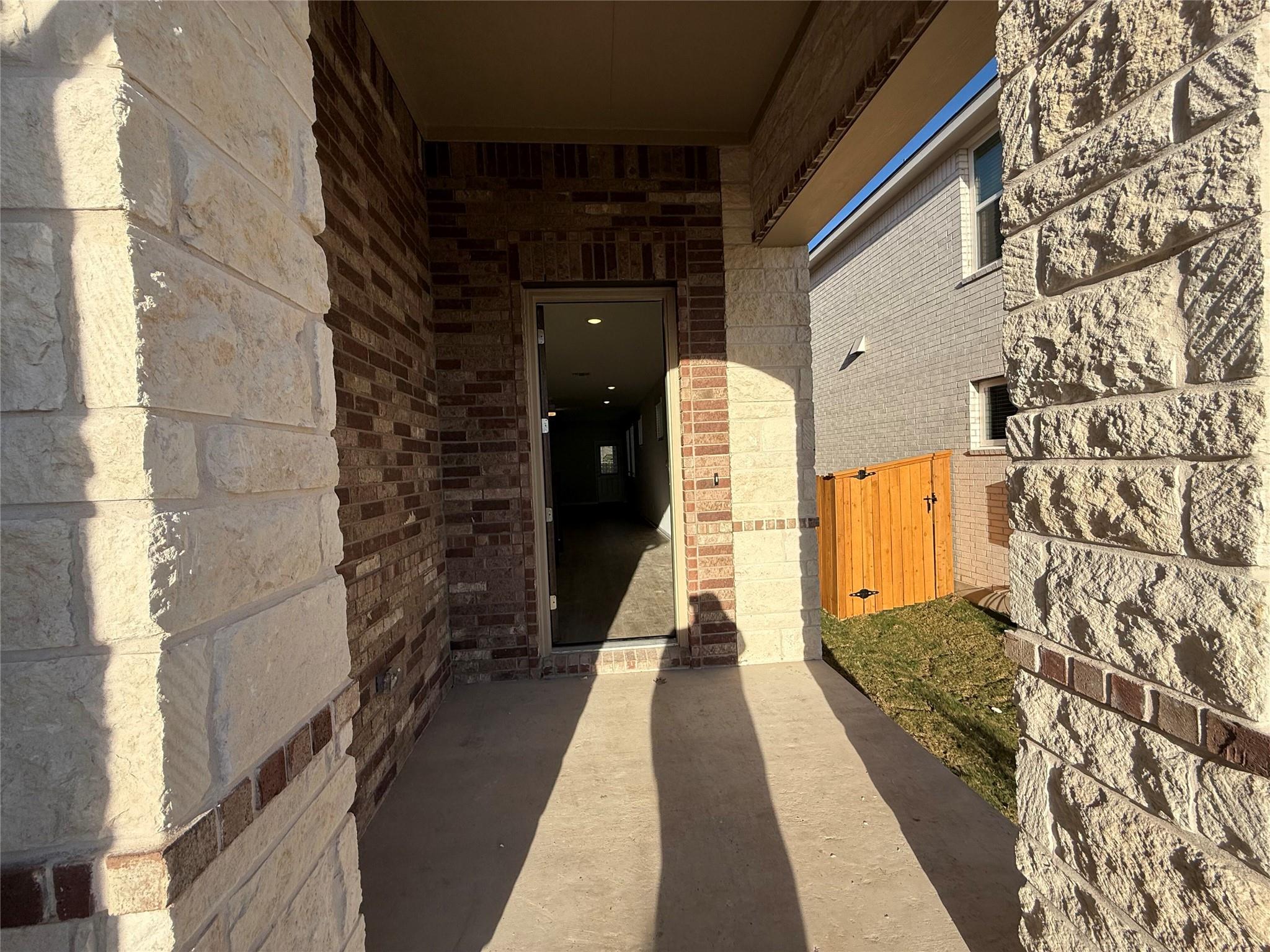 141 Knockout Rose Dr, San Marcos, TX 78666