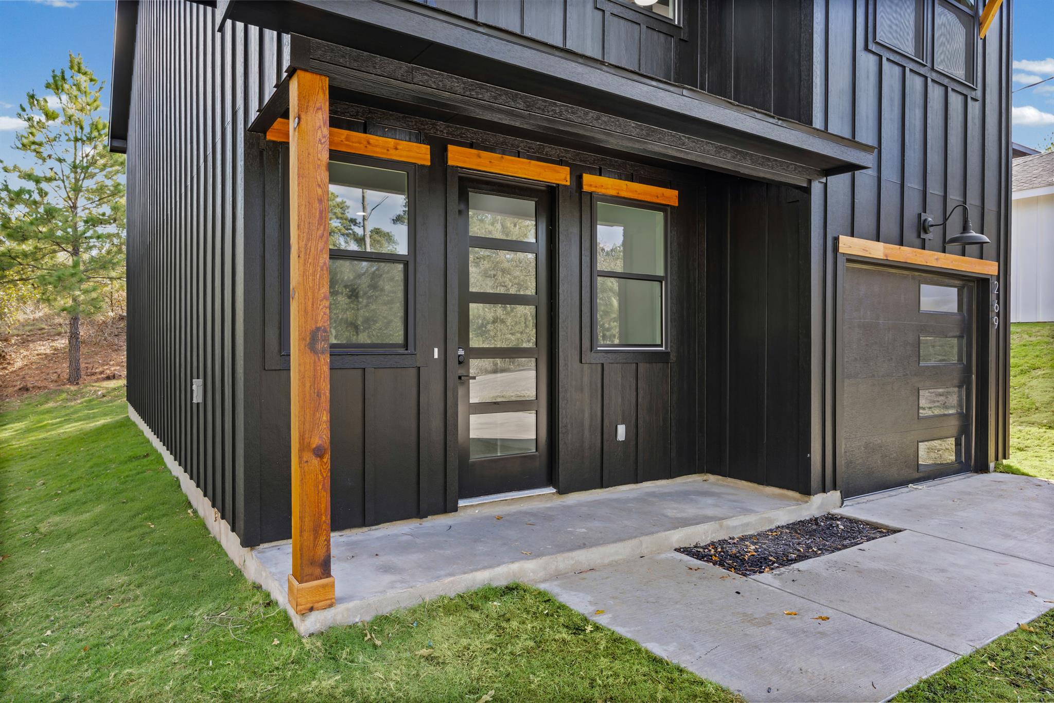 269 Makaha Dr, Bastrop, TX 78602