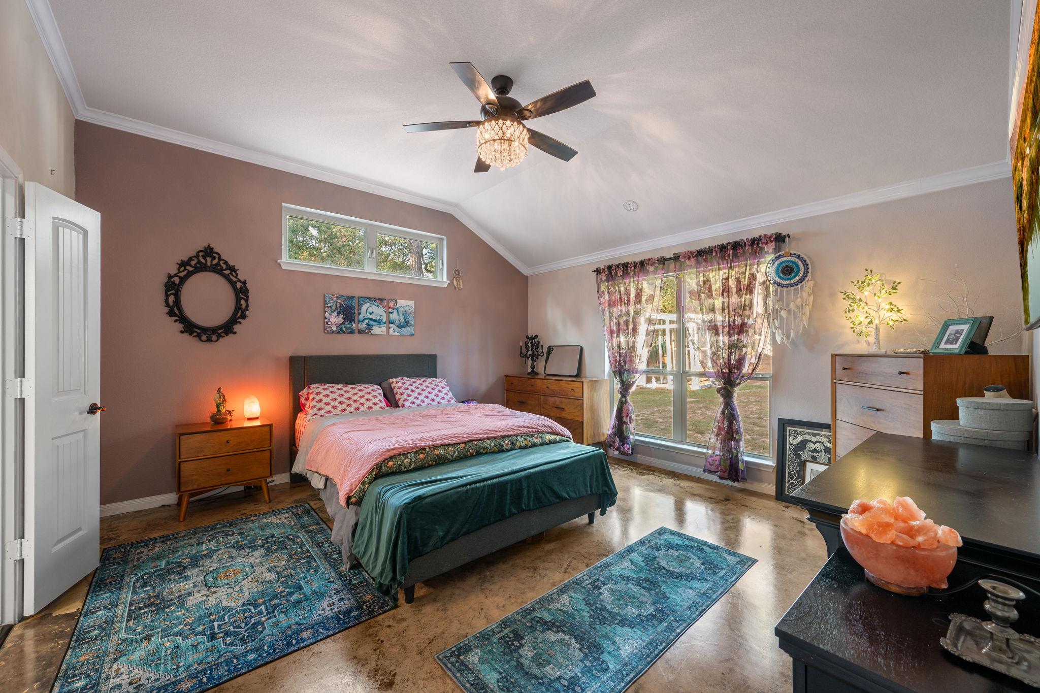 402 Pine Tree Loop, Bastrop, TX 78602