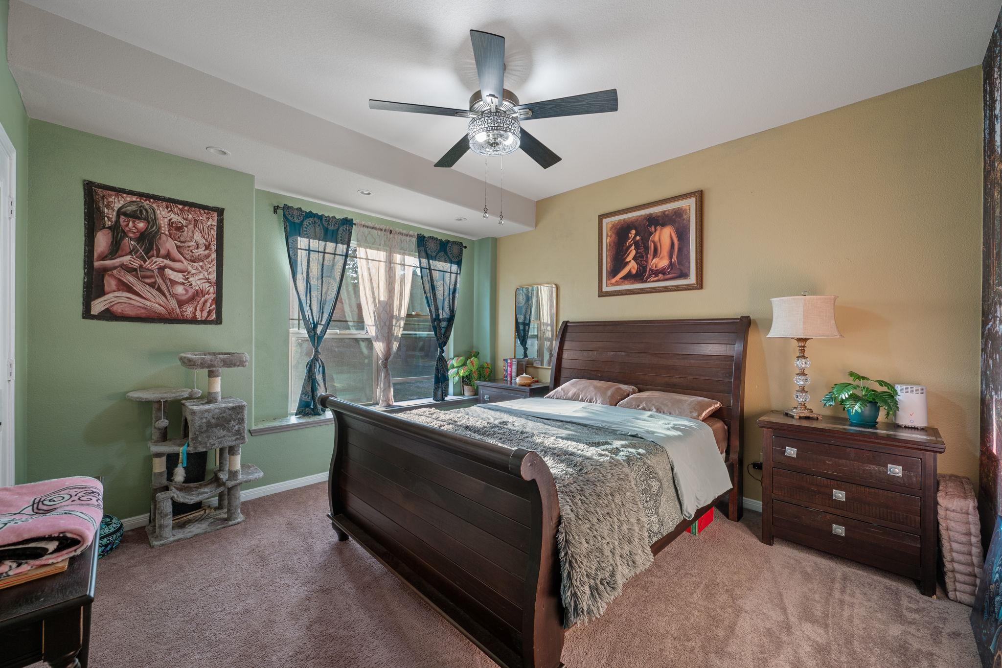 402 Pine Tree Loop, Bastrop, TX 78602