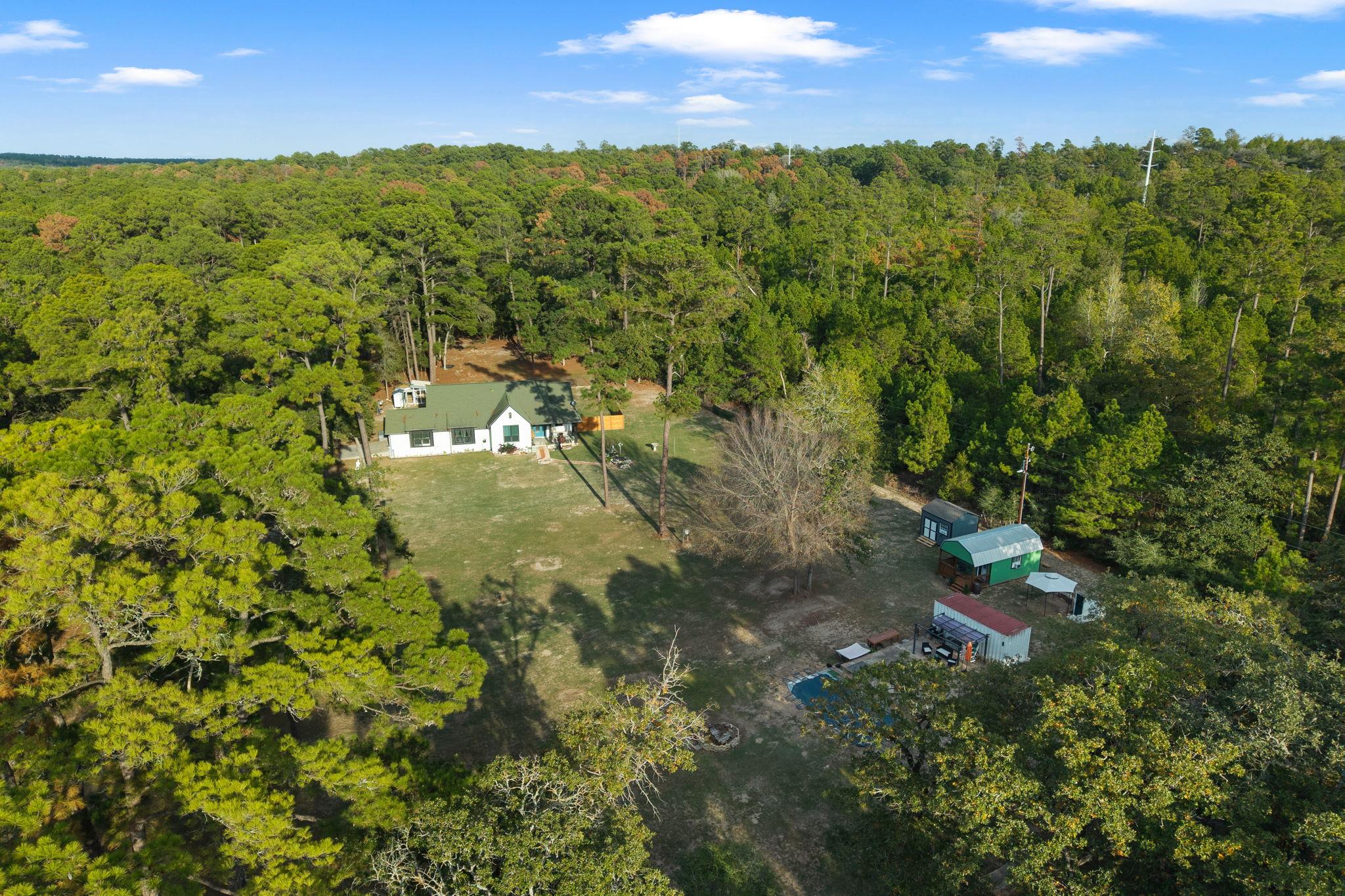 402 Pine Tree Loop, Bastrop, TX 78602