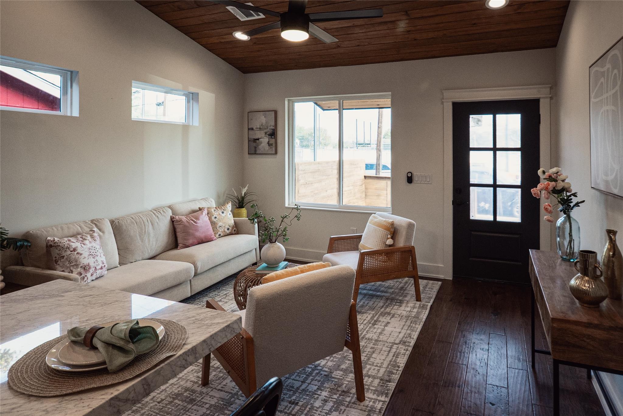 2515 Gonzales St, Austin, TX 78702