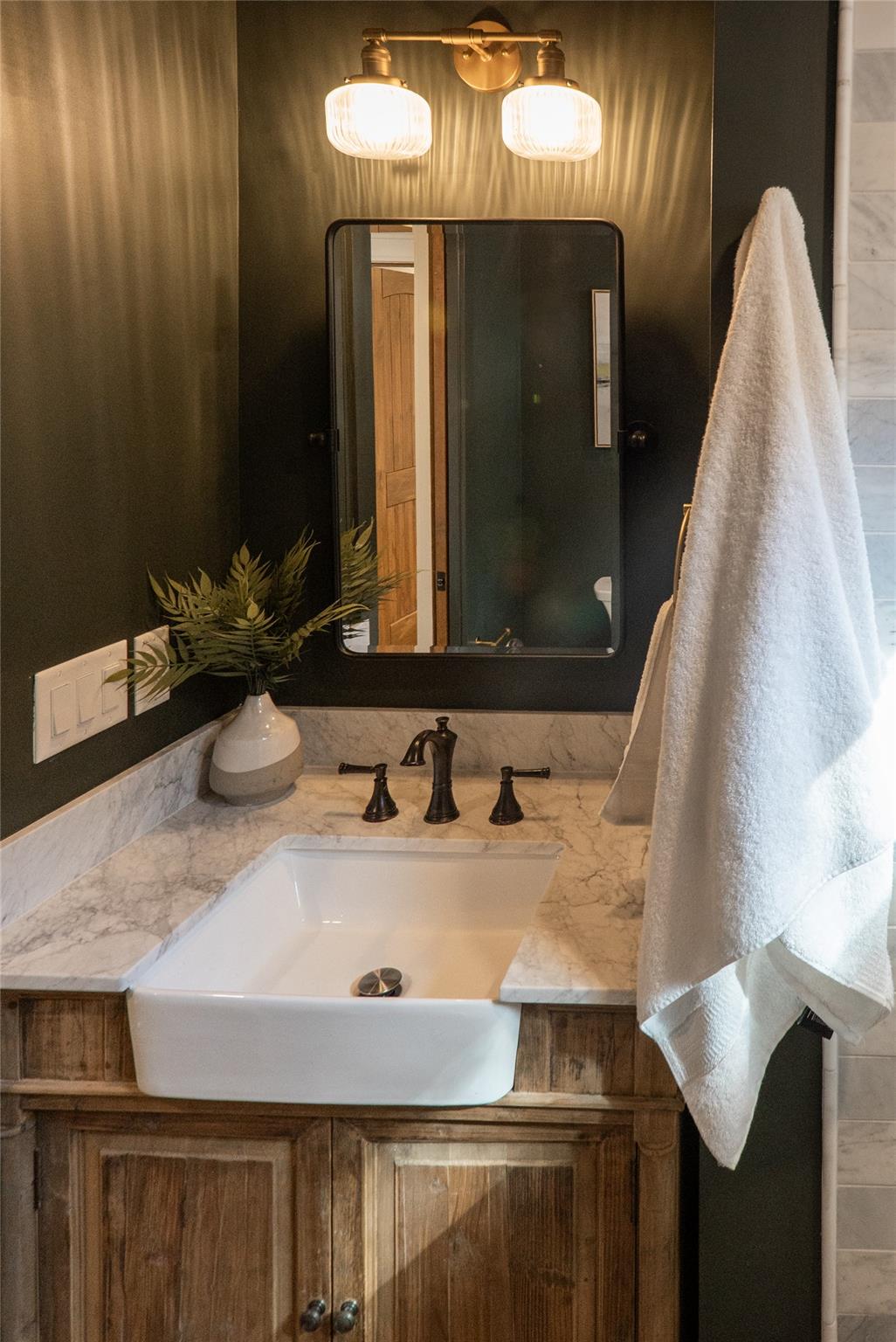 2515 Gonzales St, Austin, TX 78702