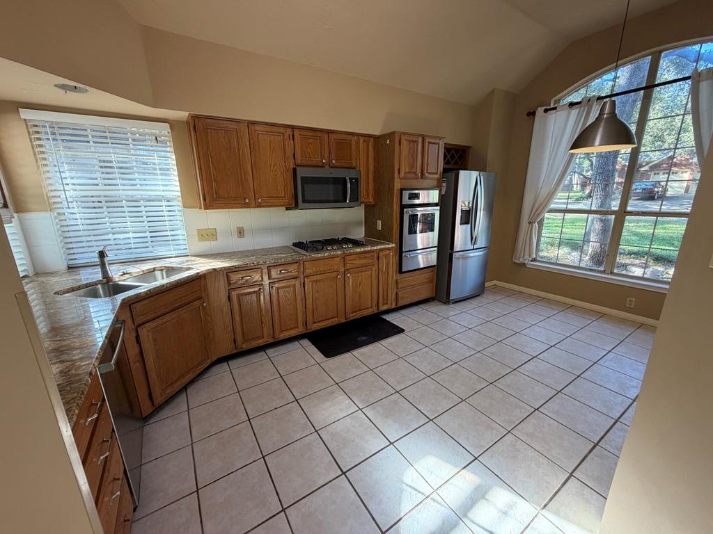 5913 SHANGHAI PIERCE Rd, Austin, TX 78749