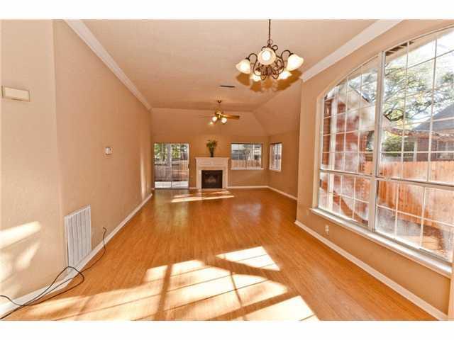 5913 SHANGHAI PIERCE Rd, Austin, TX 78749