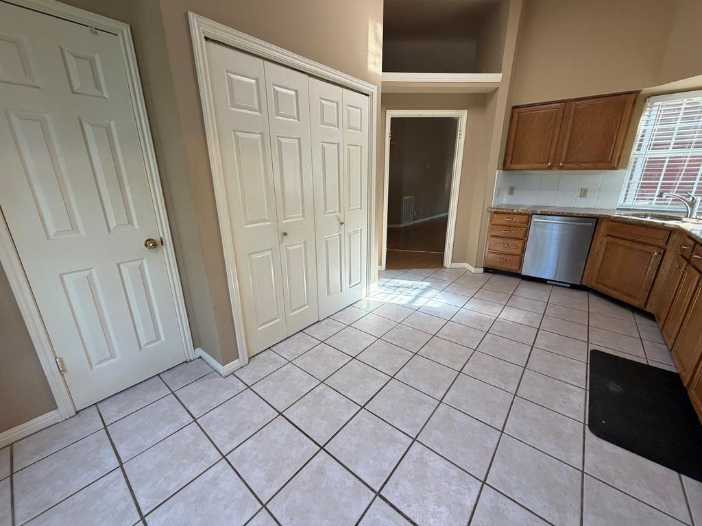 5913 SHANGHAI PIERCE Rd, Austin, TX 78749