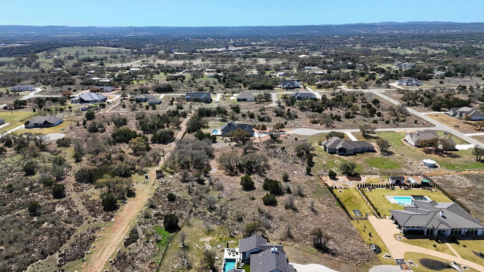 109 Rolling Hills Ct, Spicewood, TX 78669