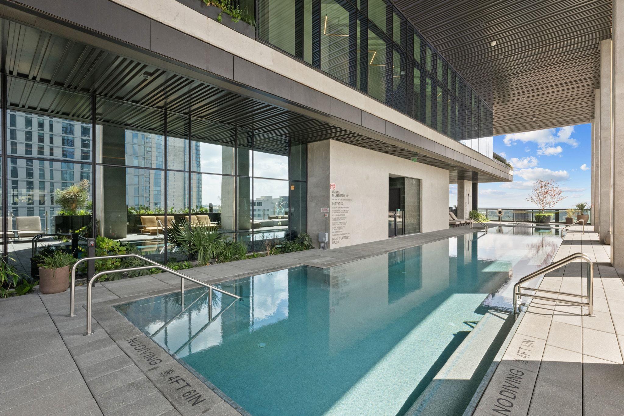 610 Davis St # 3902, Austin, TX 78701