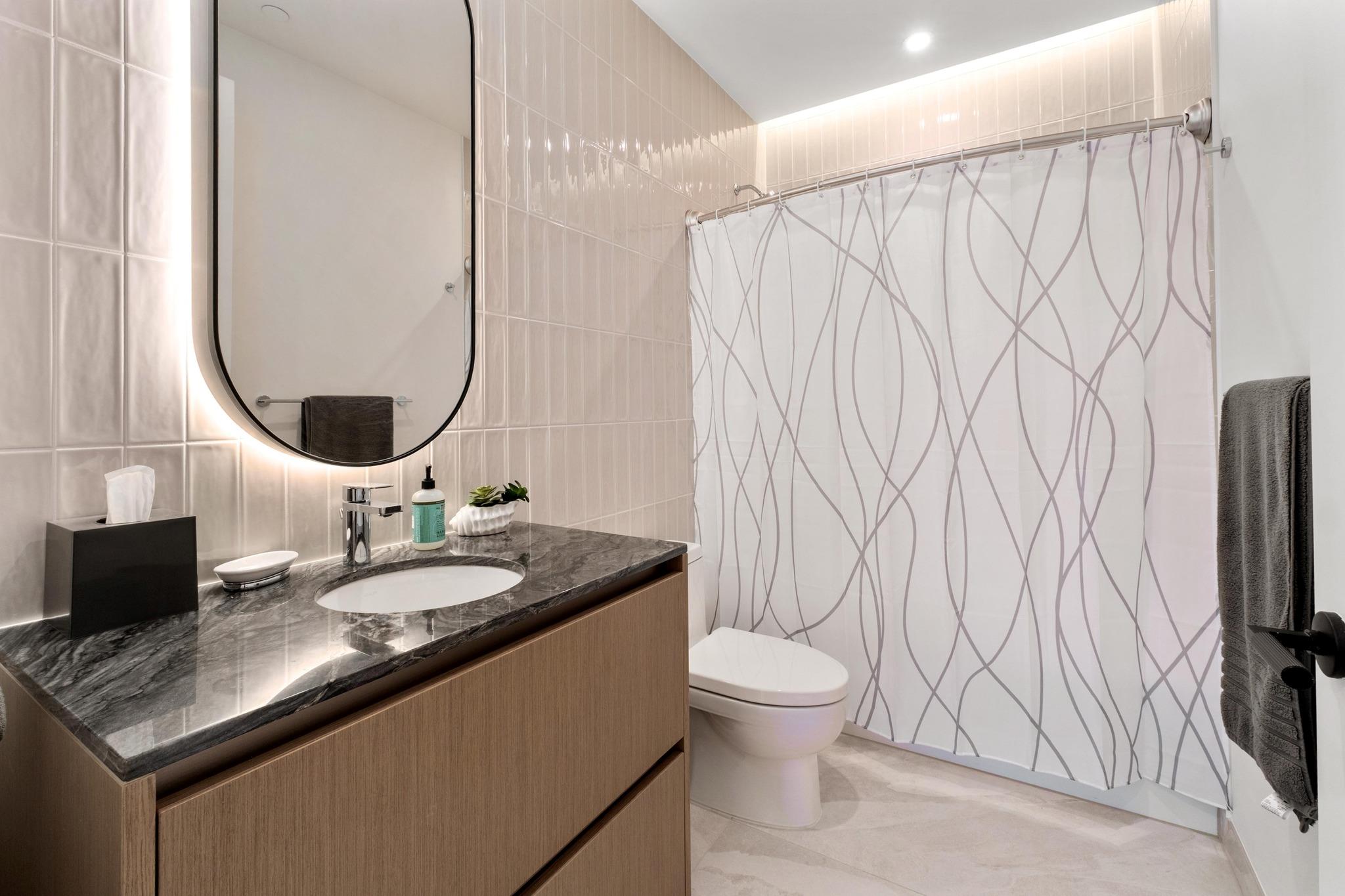 610 Davis St # 3902, Austin, TX 78701