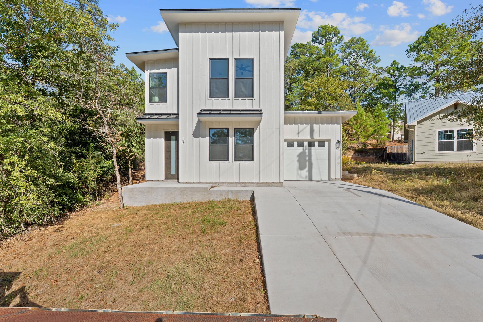 143 Onini Ct, Bastrop, TX 78602