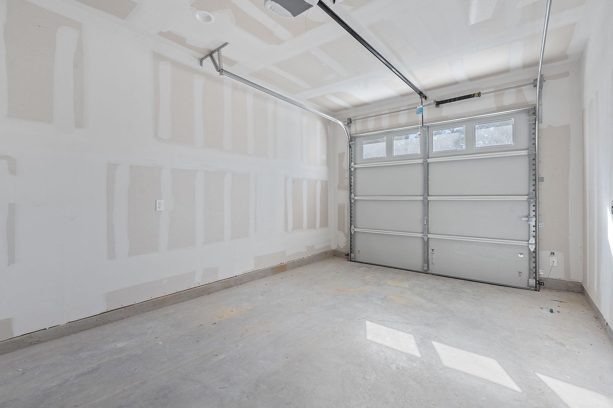 143 Onini Ct, Bastrop, TX 78602