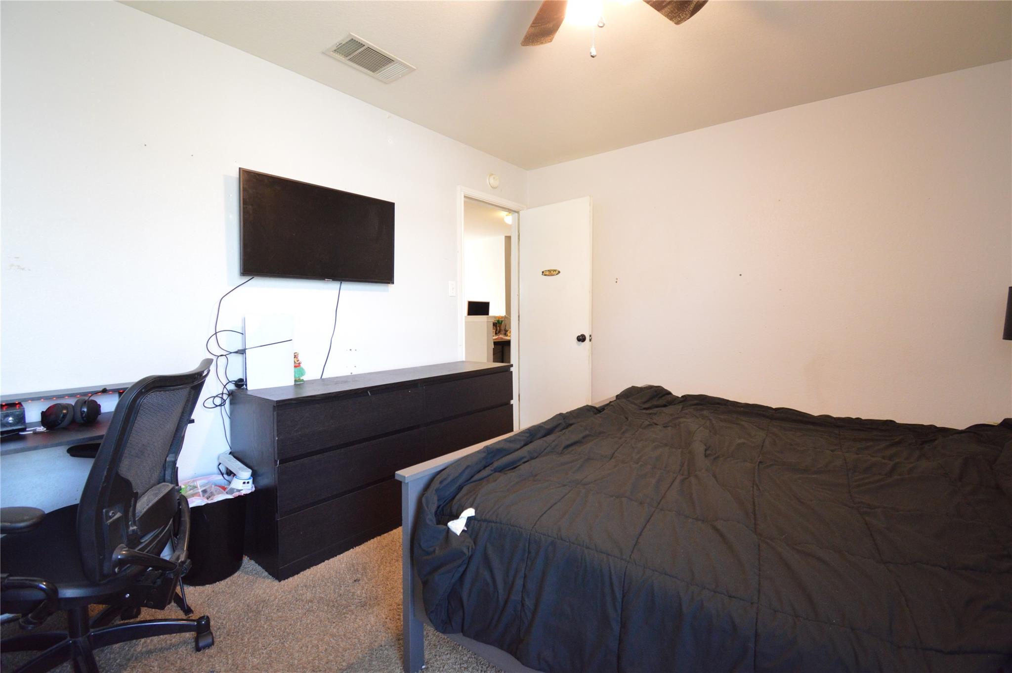 2206 Canvas Back Dr, Taylor, TX 76574