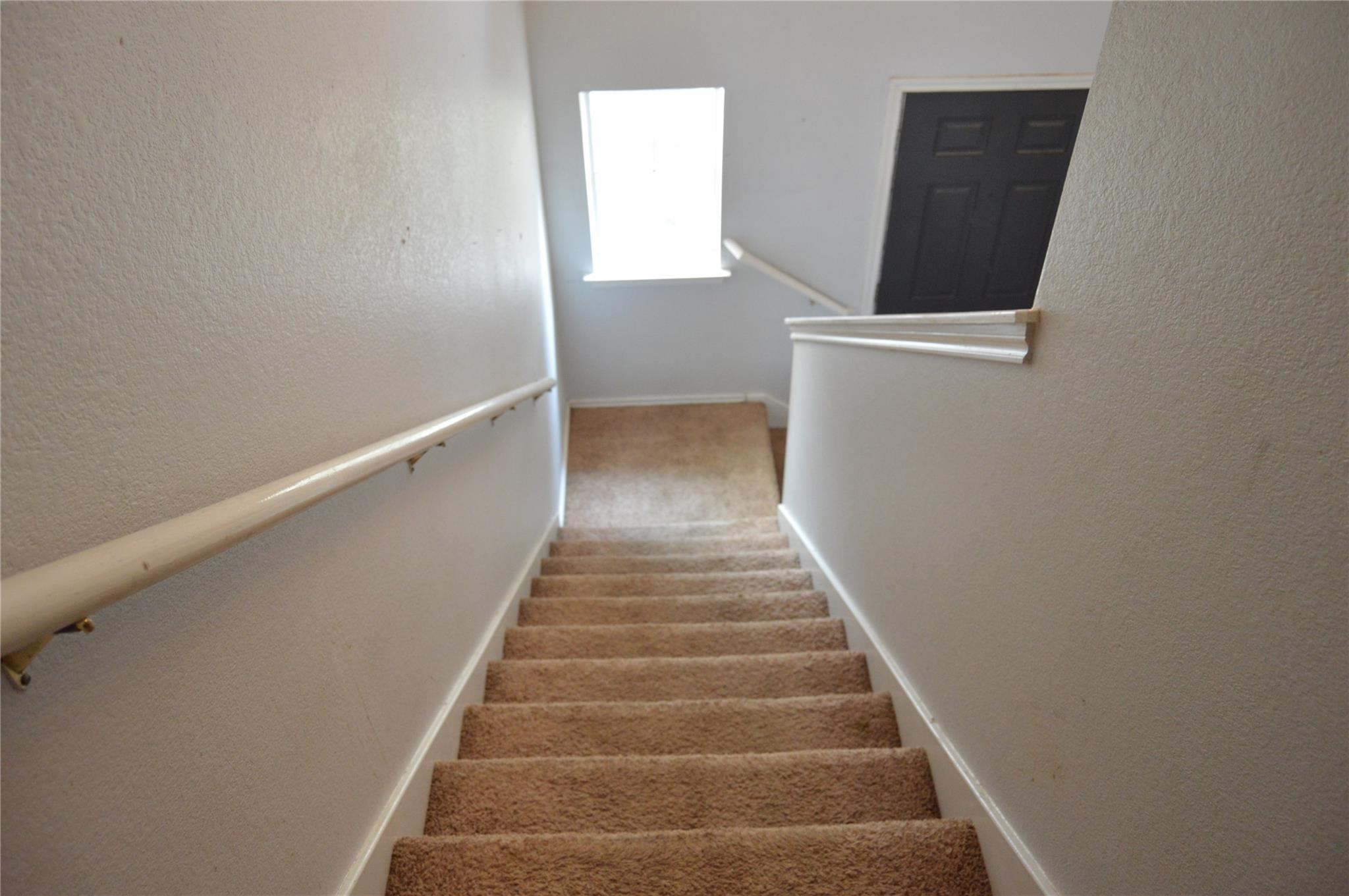 2206 Canvas Back Dr, Taylor, TX 76574