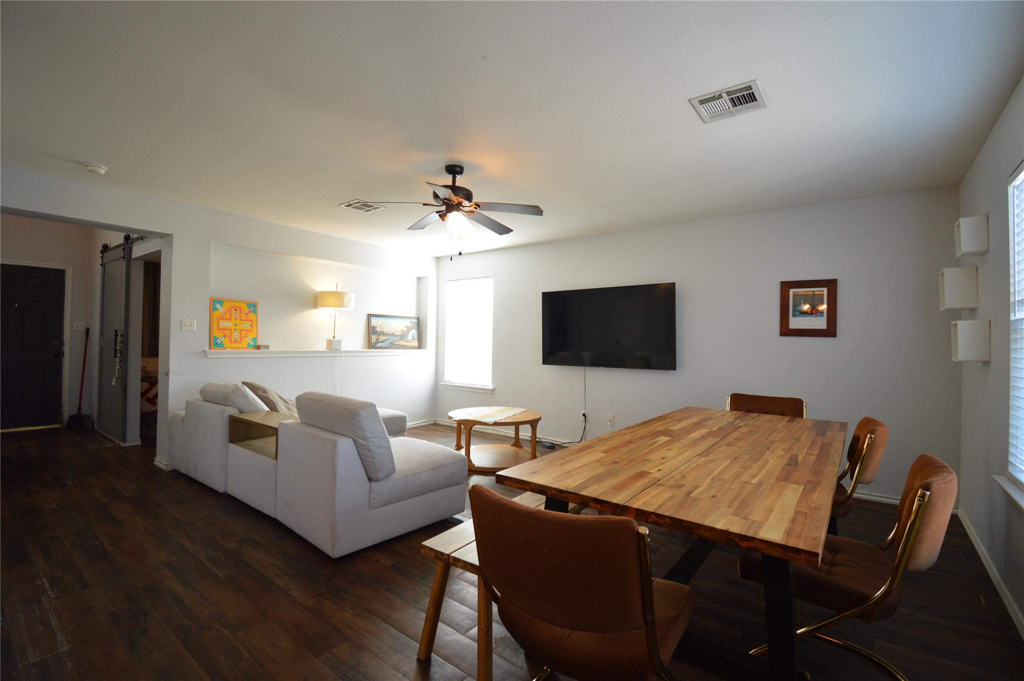 2206 Canvas Back Dr, Taylor, TX 76574