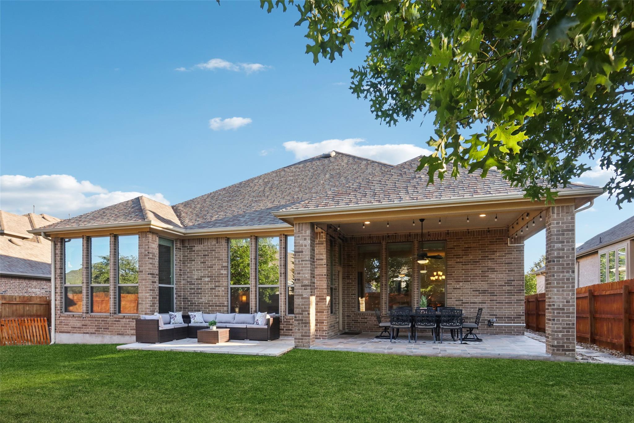 7906 Turnback Ledge Trl, Lago Vista, TX 78645