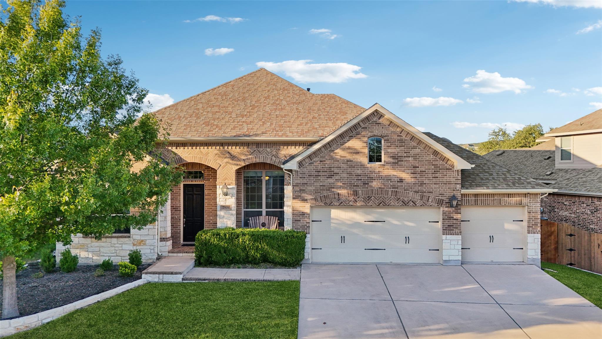 7906 Turnback Ledge Trl, Lago Vista, TX 78645