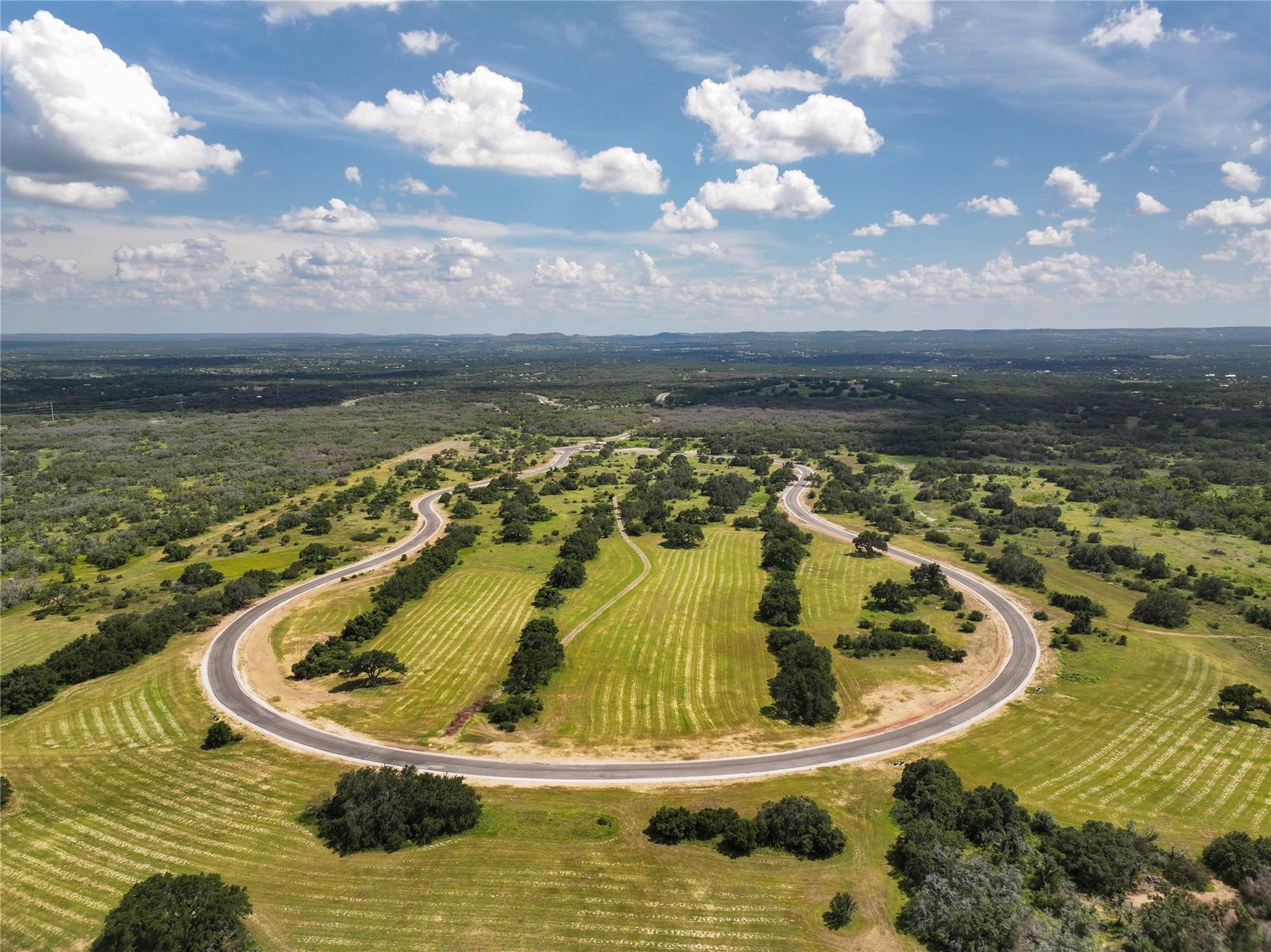 60 Coastal Loop, Johnson City, TX 78636