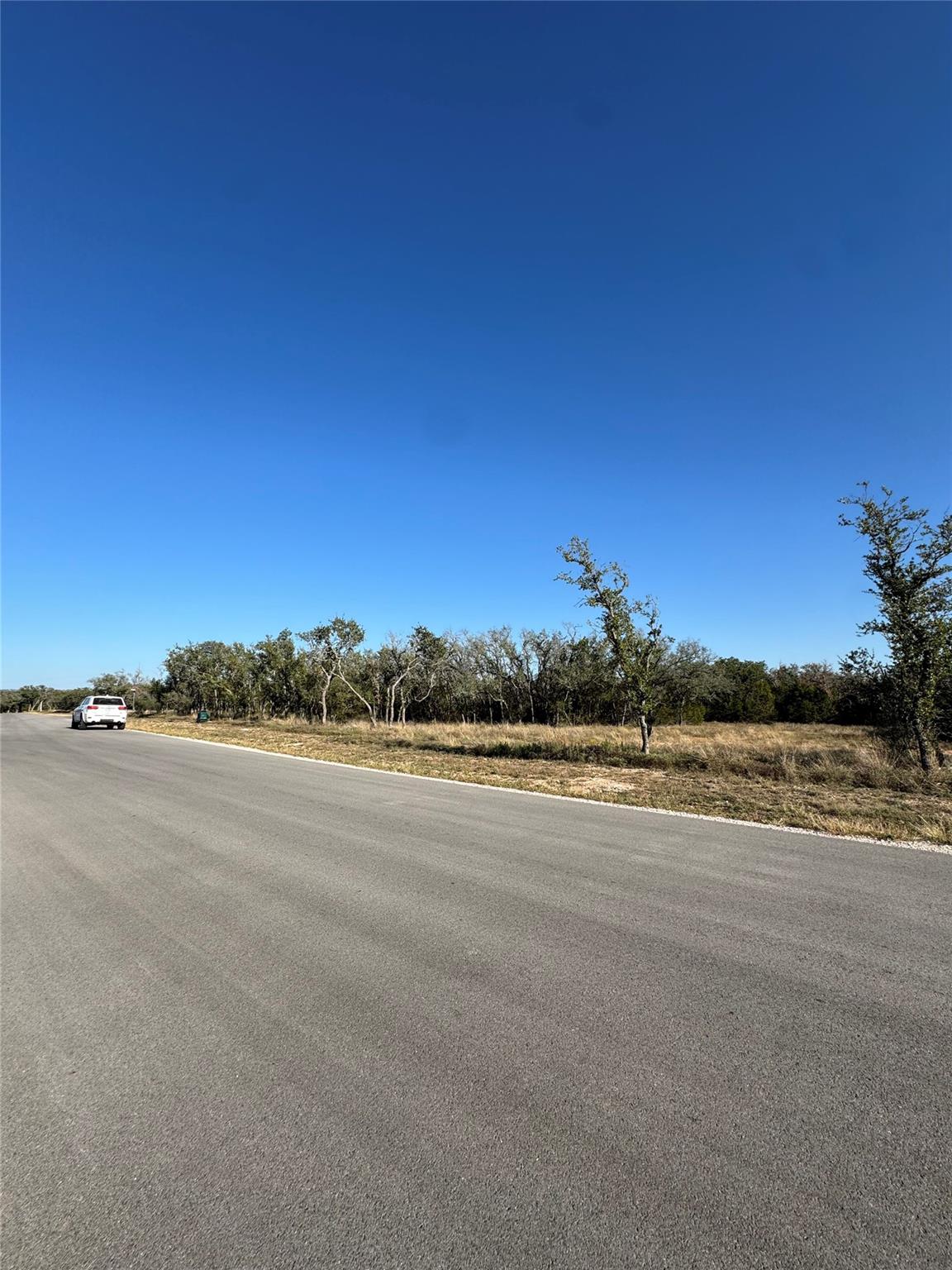 60 Coastal Loop, Johnson City, TX 78636