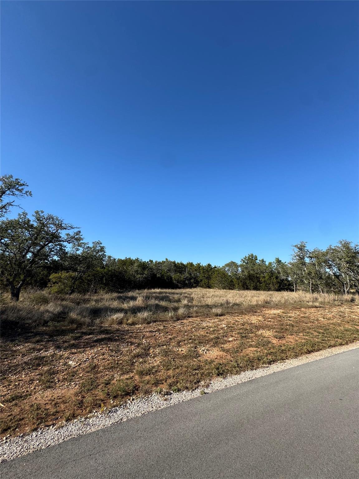 60 Coastal Loop, Johnson City, TX 78636