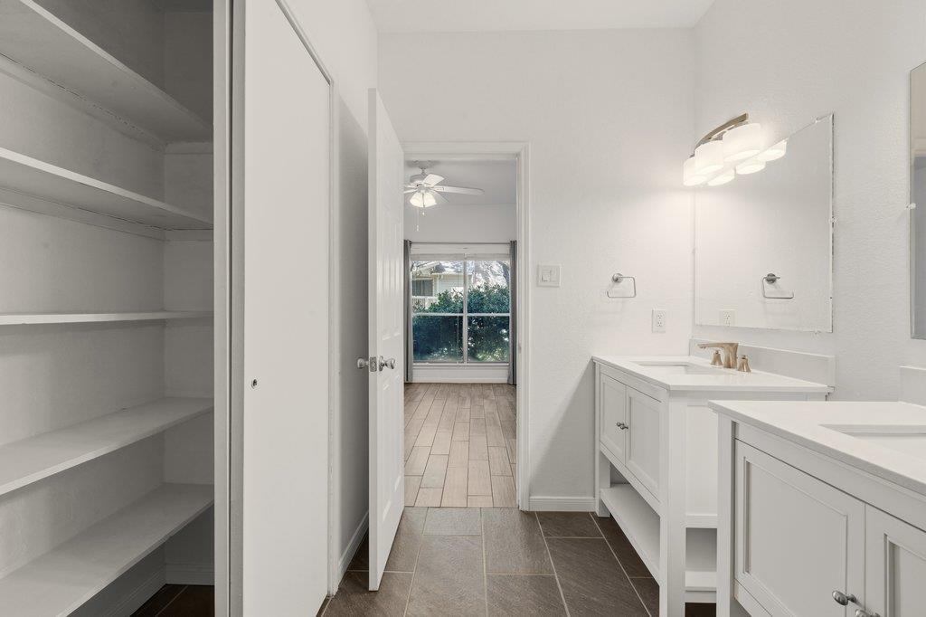 2450 Wickersham Ln # 1006, Austin, TX 78741