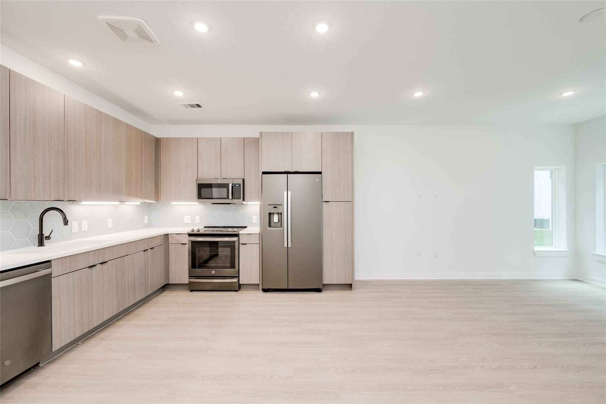 4802 S Congress Ave # 121, Austin, TX 78745