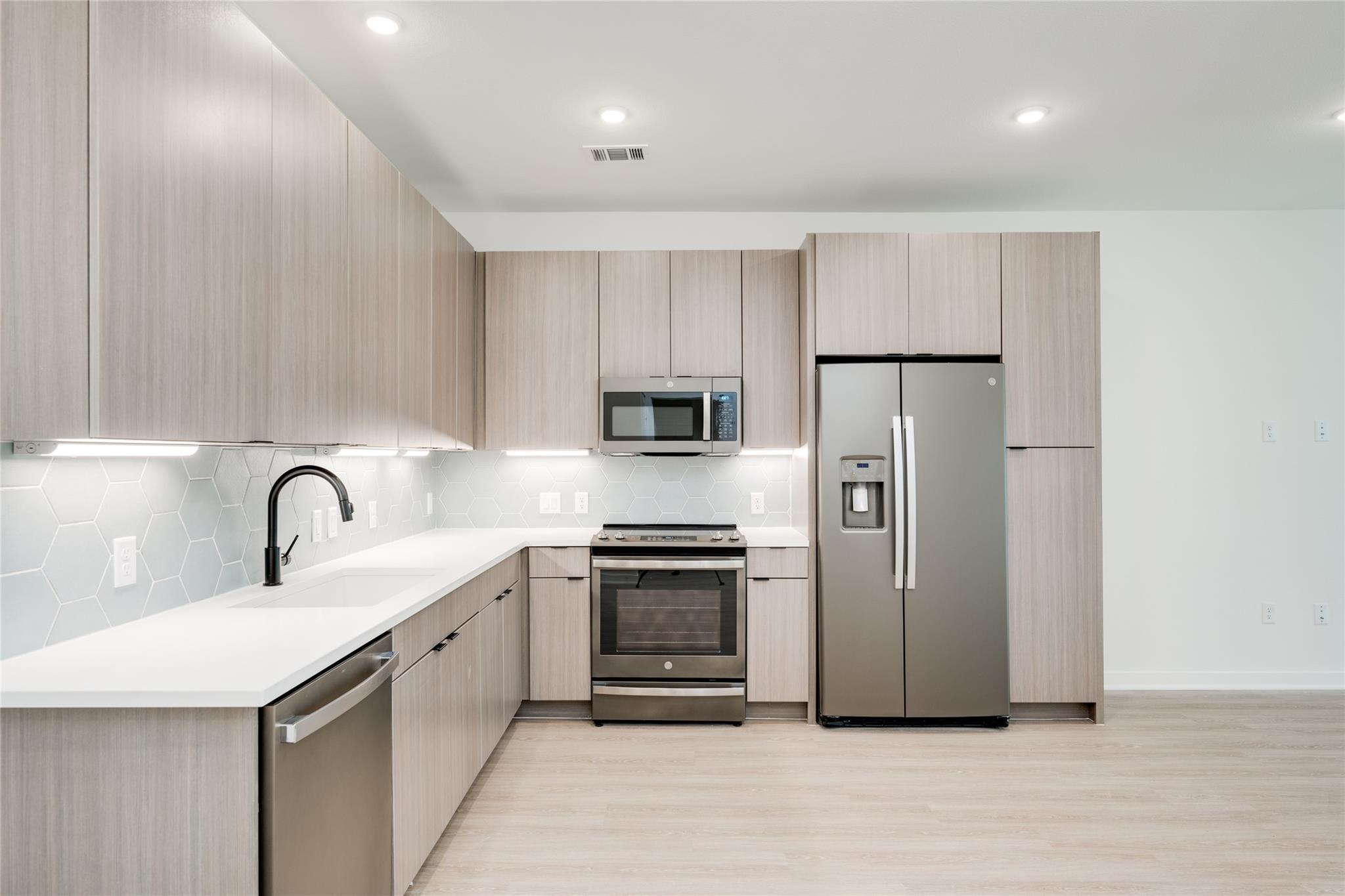 4802 S Congress Ave # 121, Austin, TX 78745