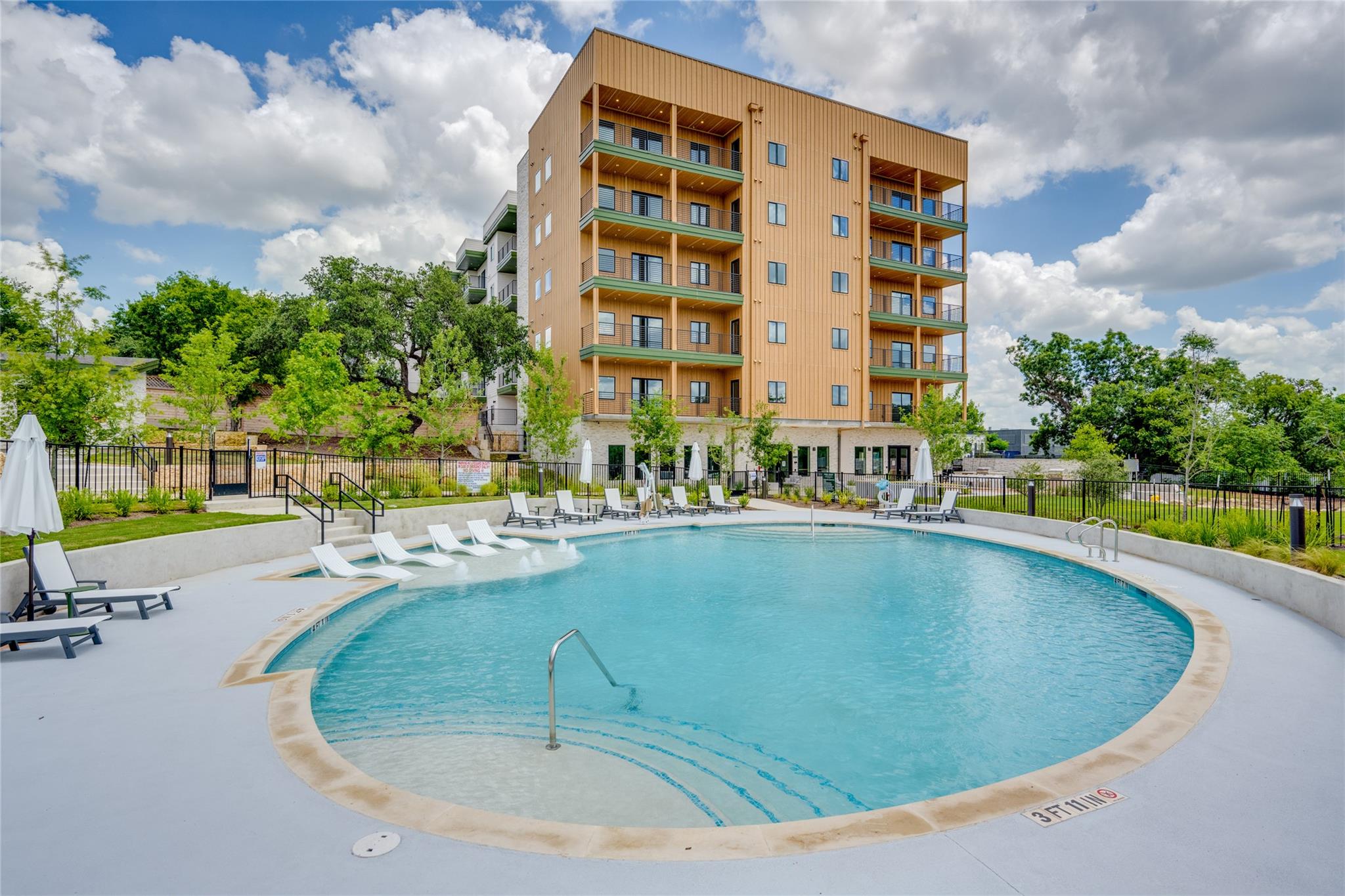 4802 S Congress Ave # 121, Austin, TX 78745