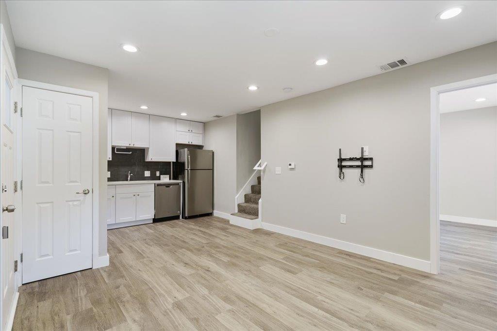 935 La Posada Dr # 158, Austin, TX 78752