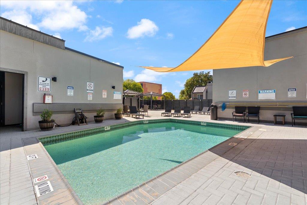 935 La Posada Dr # 158, Austin, TX 78752