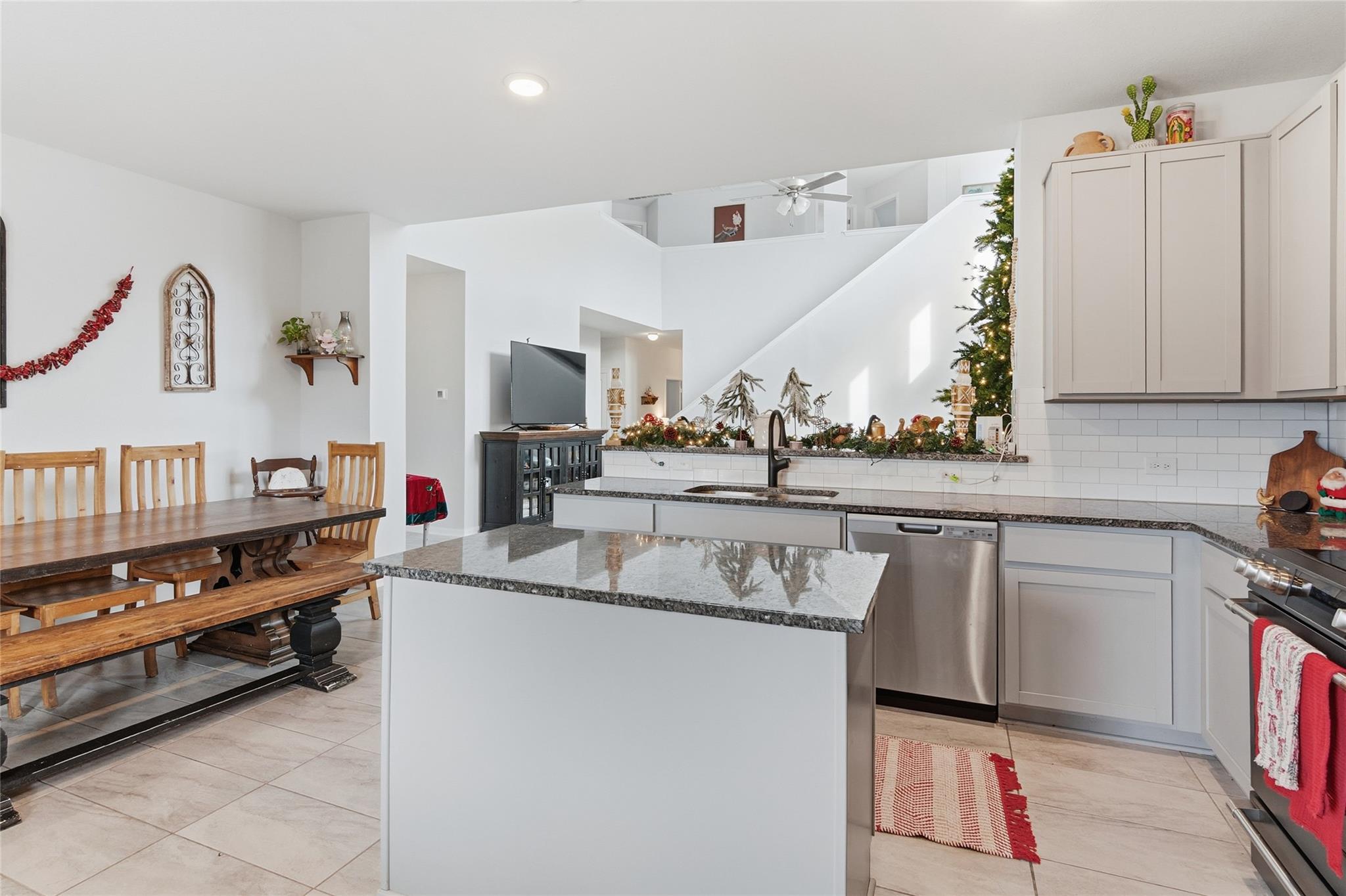 305 Tims Way, Seguin, TX 78155